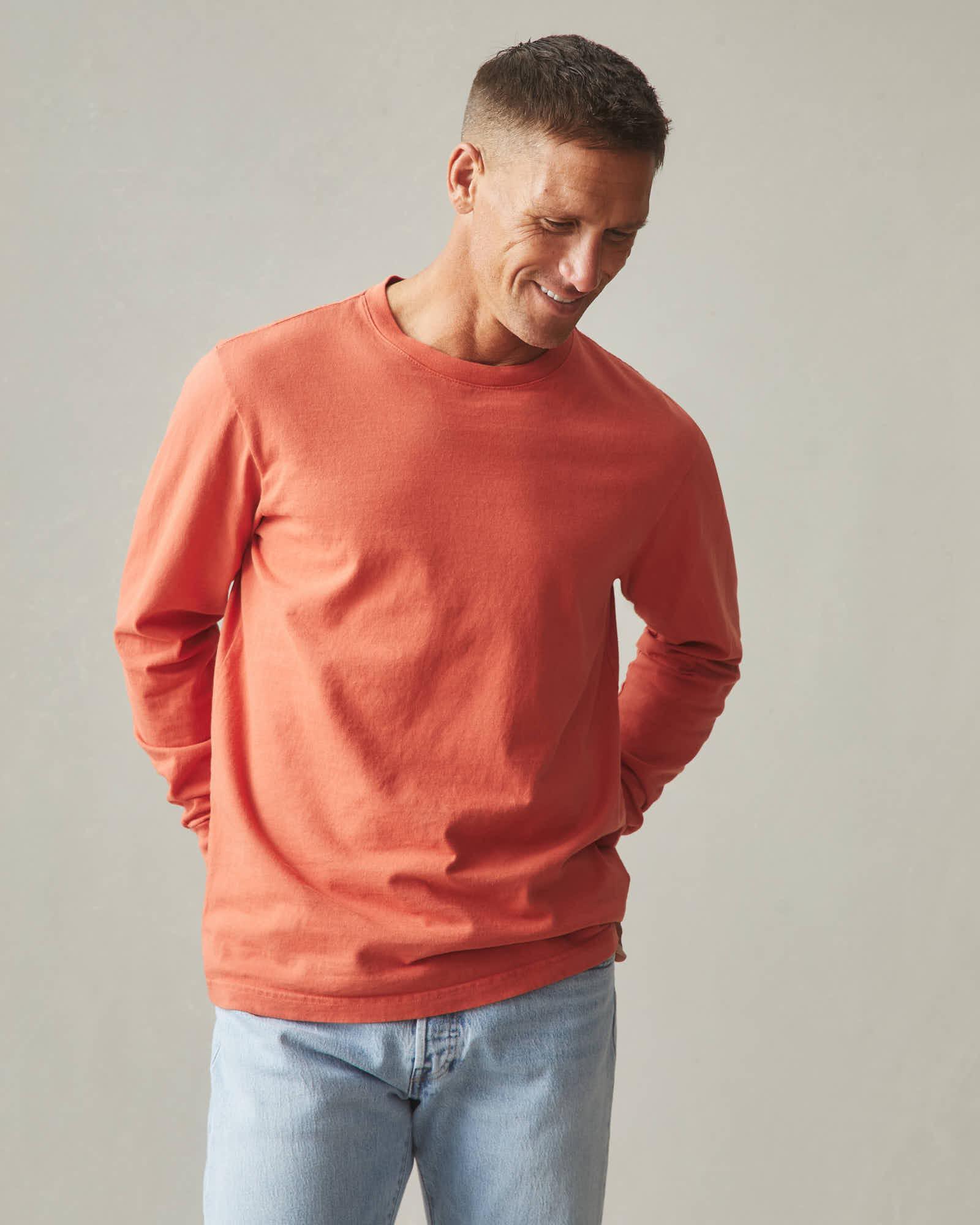 Men's Vintage Crew Long Sleeve Tee - Washed Habanero Male Product Image