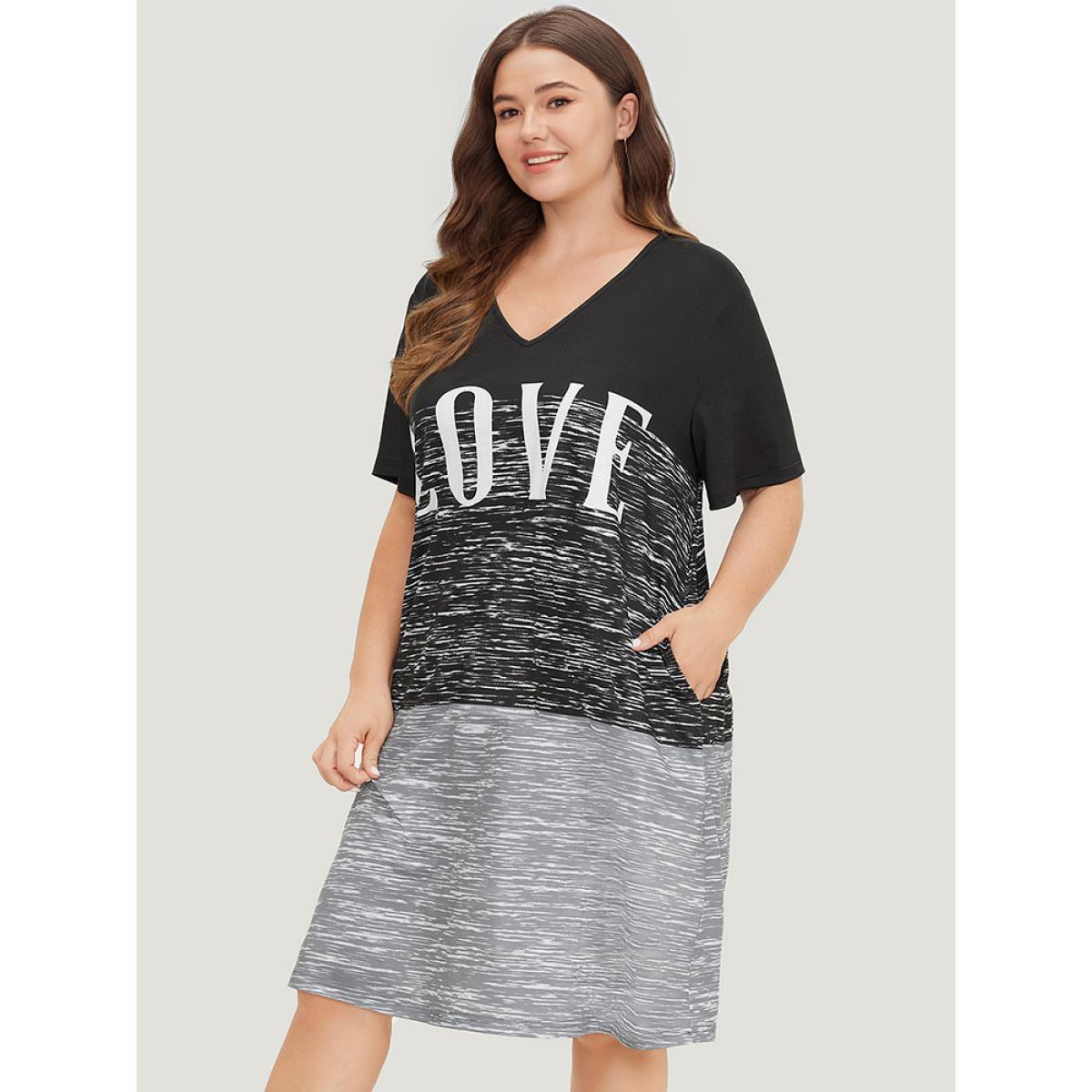 Plus Size Letter Print Colorblock Contrast Pocket V Neck Dress Black Women Casual Plain Curvy Knee Dress BloomChic 22-24/3X Product Image