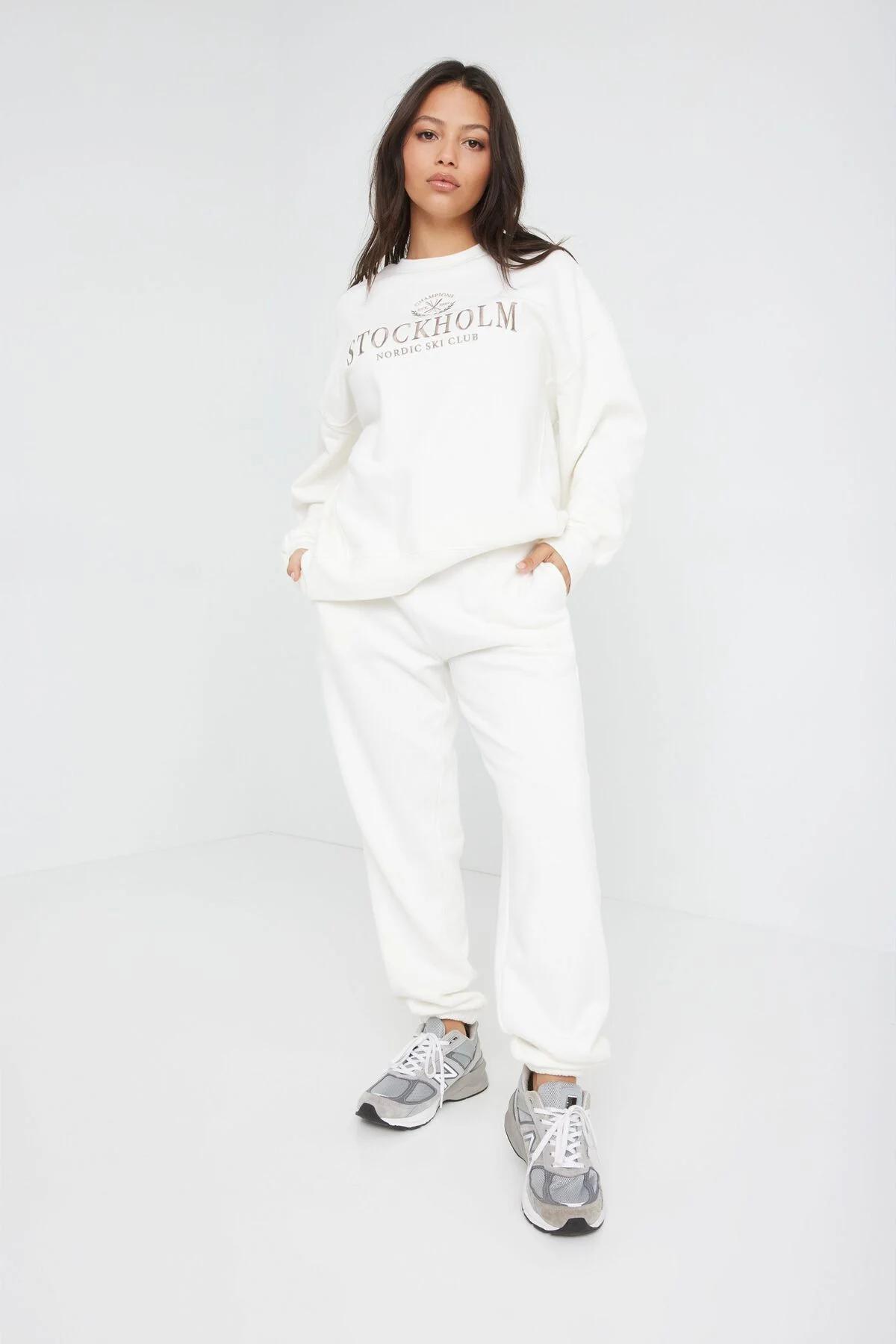 '90s Jogger Product Image