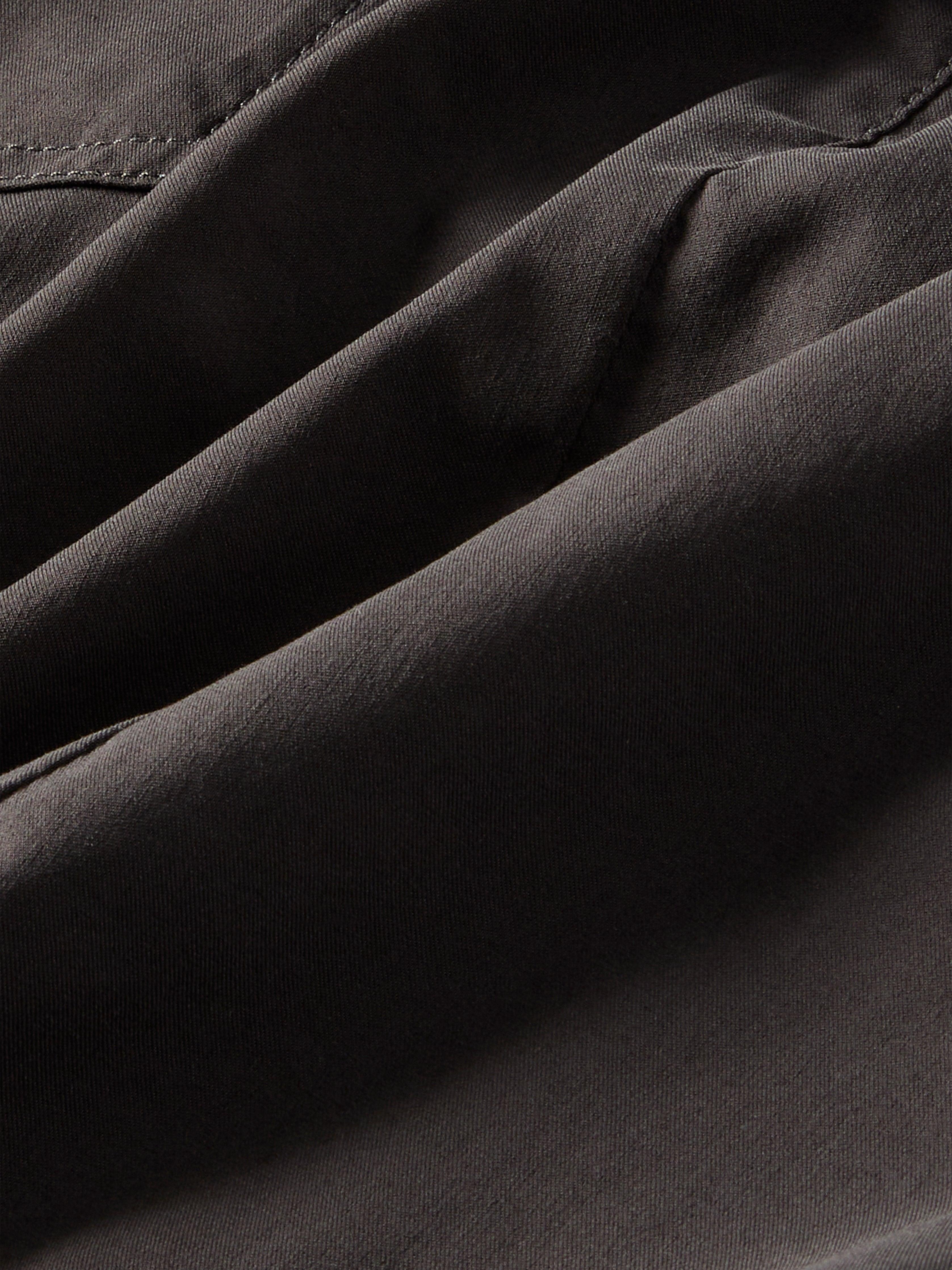 Movement™ 5-Pocket Pant - Graphite Male Product Image