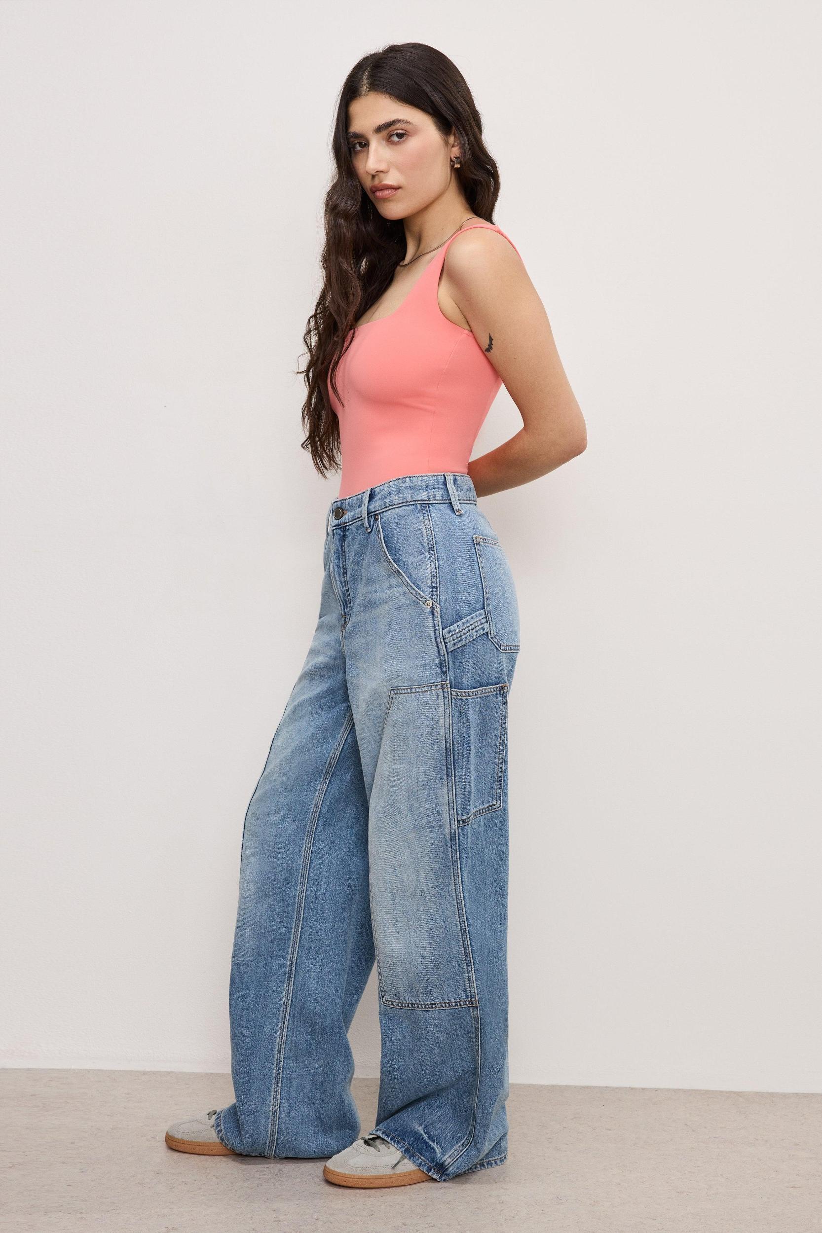 GOOD STANDARD EASE PETITE CARPENTER JEANS | INDIGO879 Product Image
