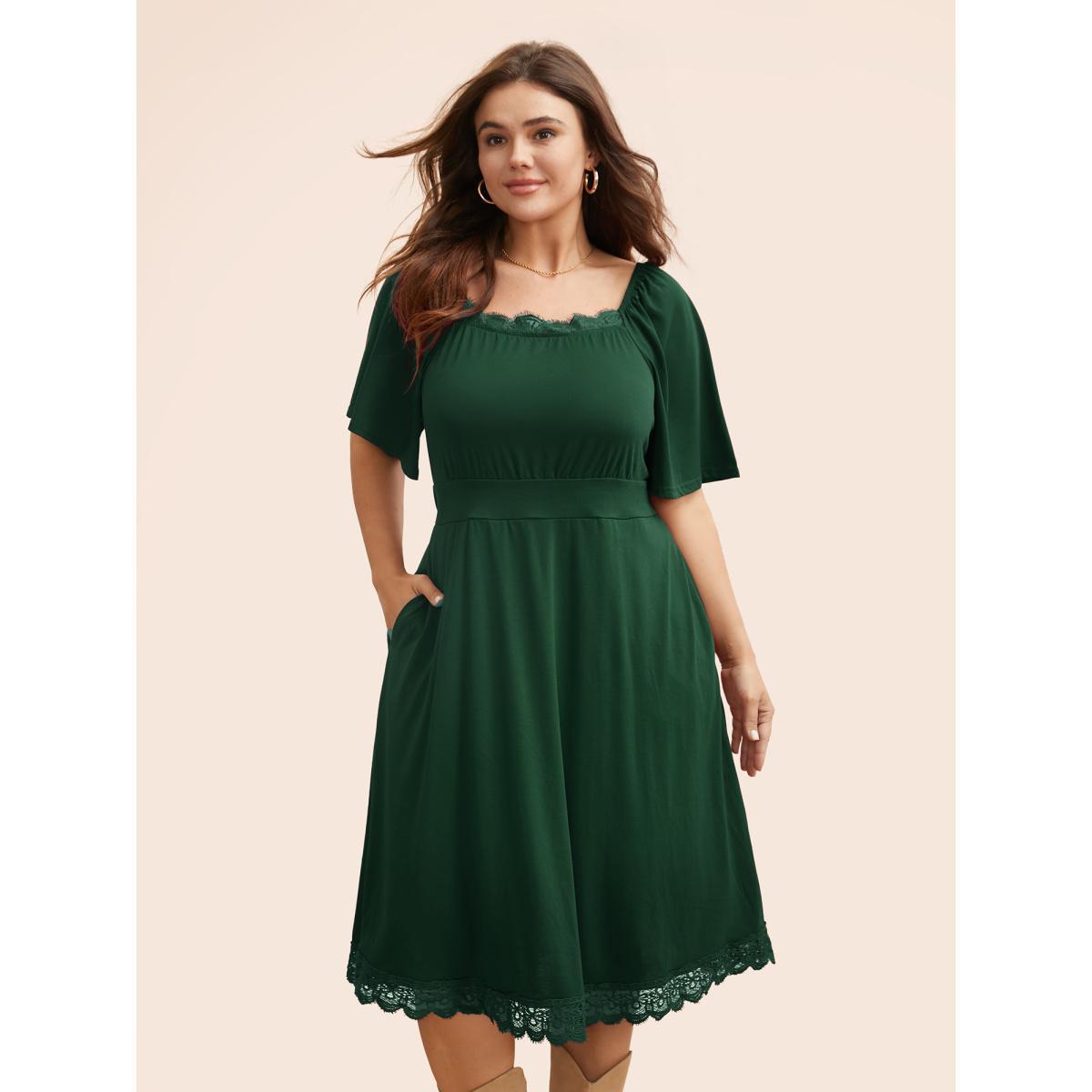 Plus Size Plain Lace Insert Gathered Square Neck Dress Green Women Office Gathered Square Neck Short sleeve Curvy Midi Dress BloomChic 28/5X Product Image