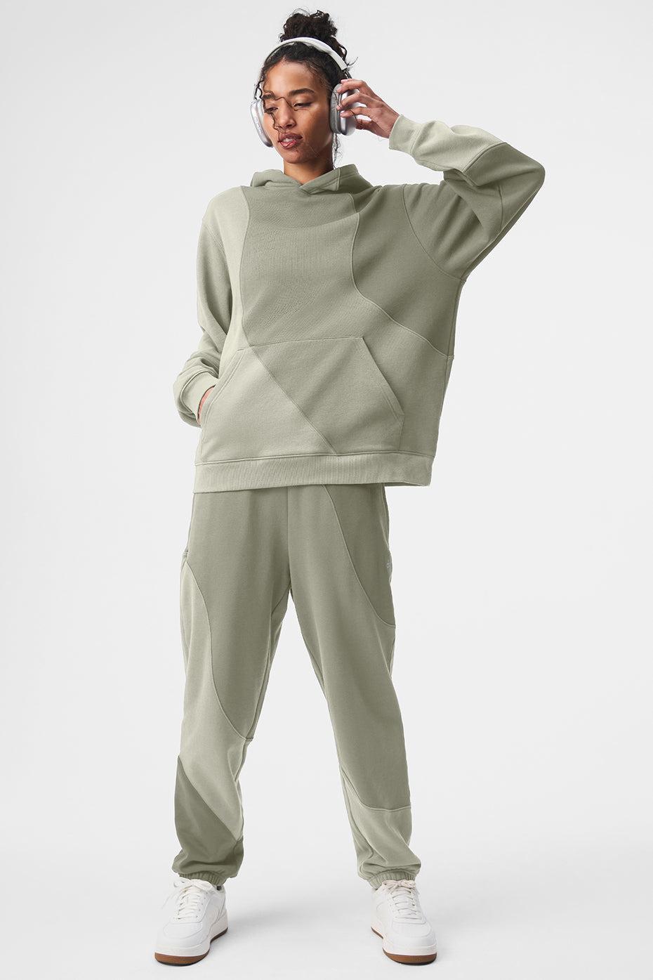 Alo Yoga | Make Waves Sweatpant Green, Size: 2XL WOMEN/XL MEN Product Image