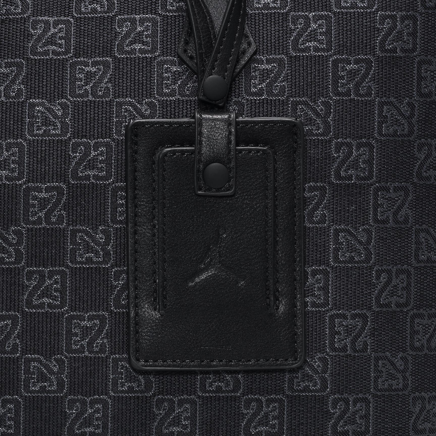 Jordan Monogram Men's Tote Bag (32L) Product Image