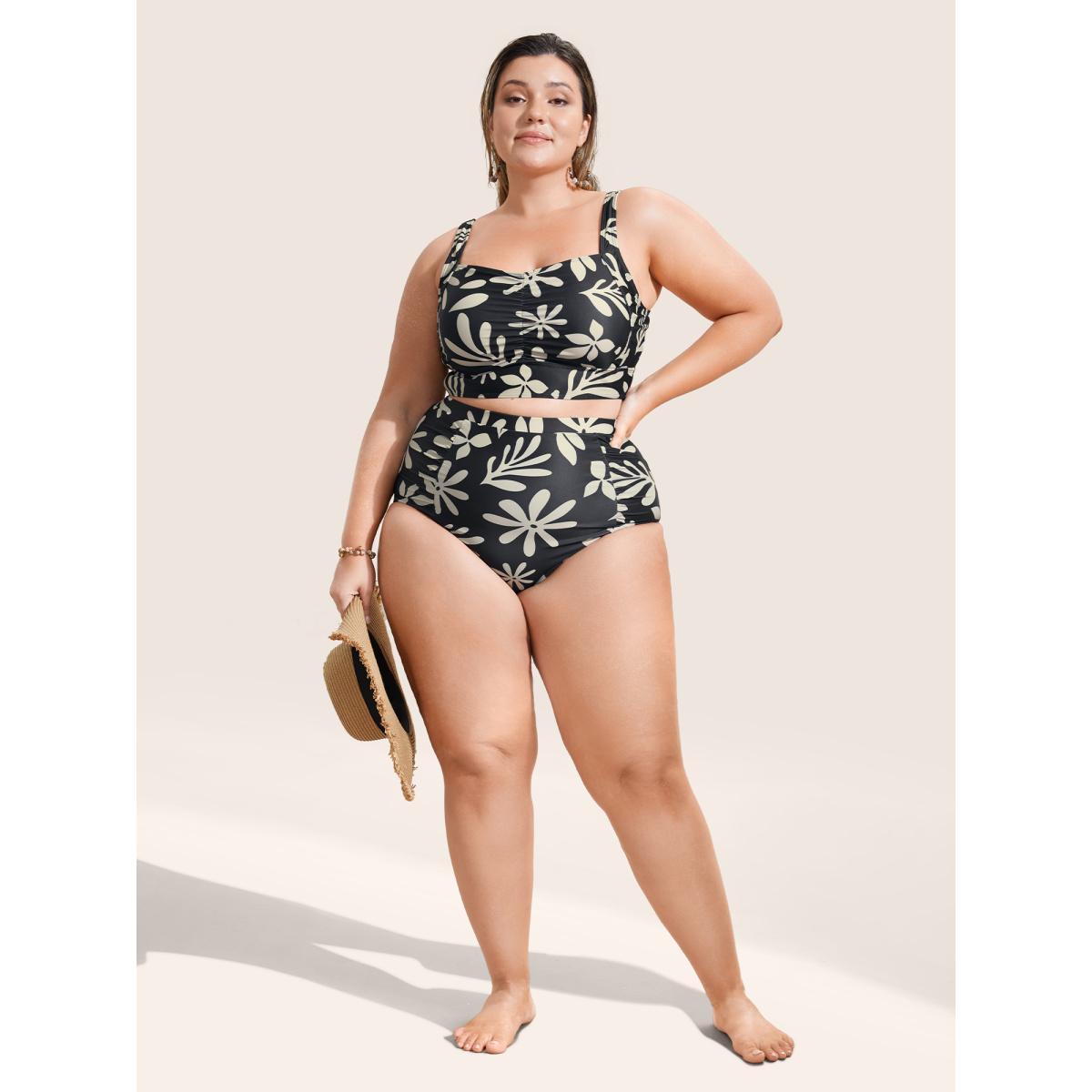 Plus Size Natural Flowers Ruched Heart Neckline Swim Top Women's Swimwear Black Beach Gathered High stretch Skinny Heart neckline Curve Swim Tops BloomChic 22-24/3X Product Image