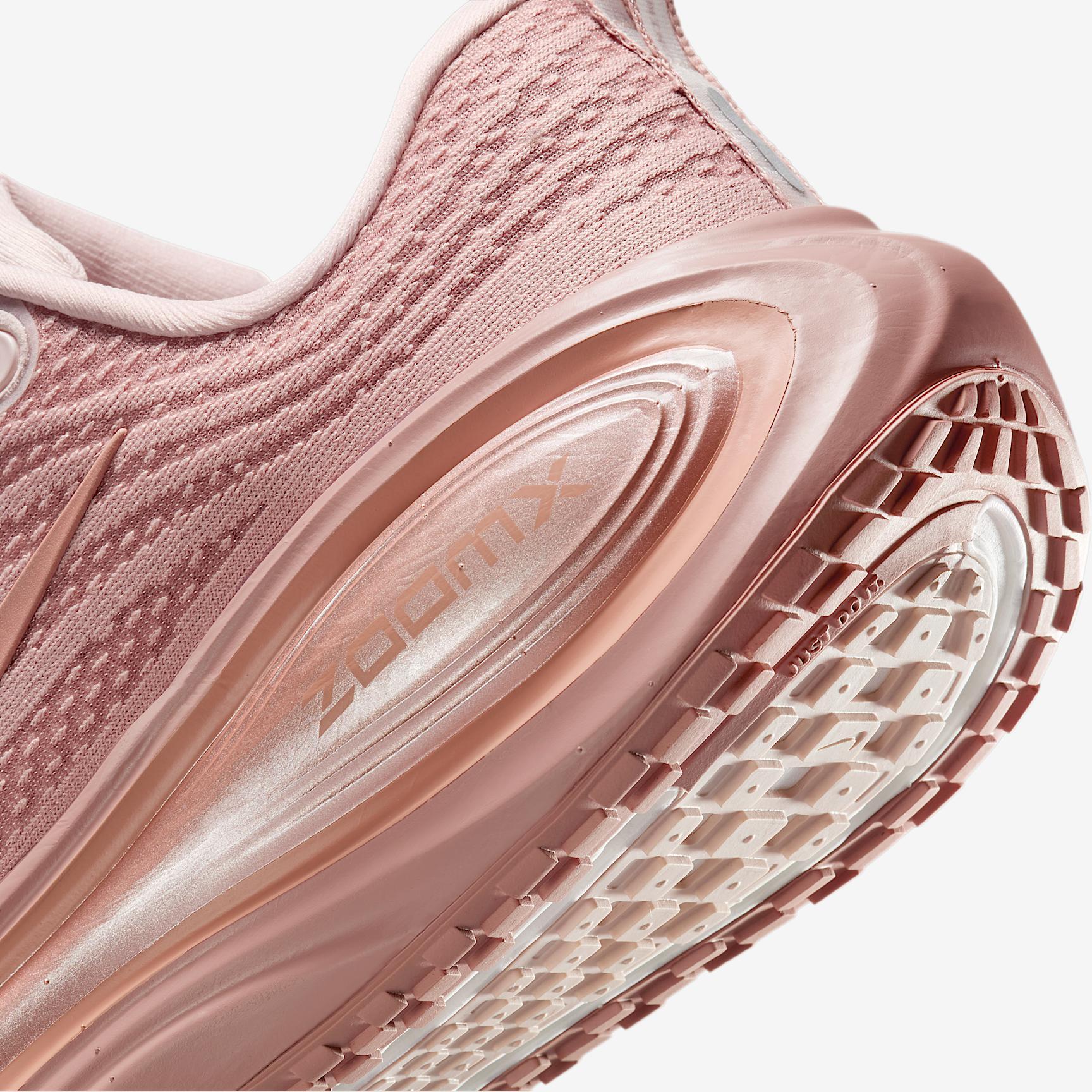 Nike Vomero Plus Women's Road Running Shoes Product Image