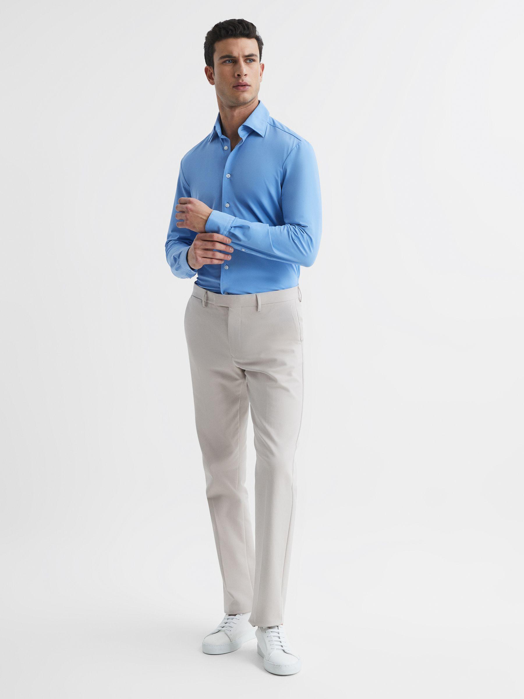 Regular Fit Travel Shirt in Soft Blue Product Image