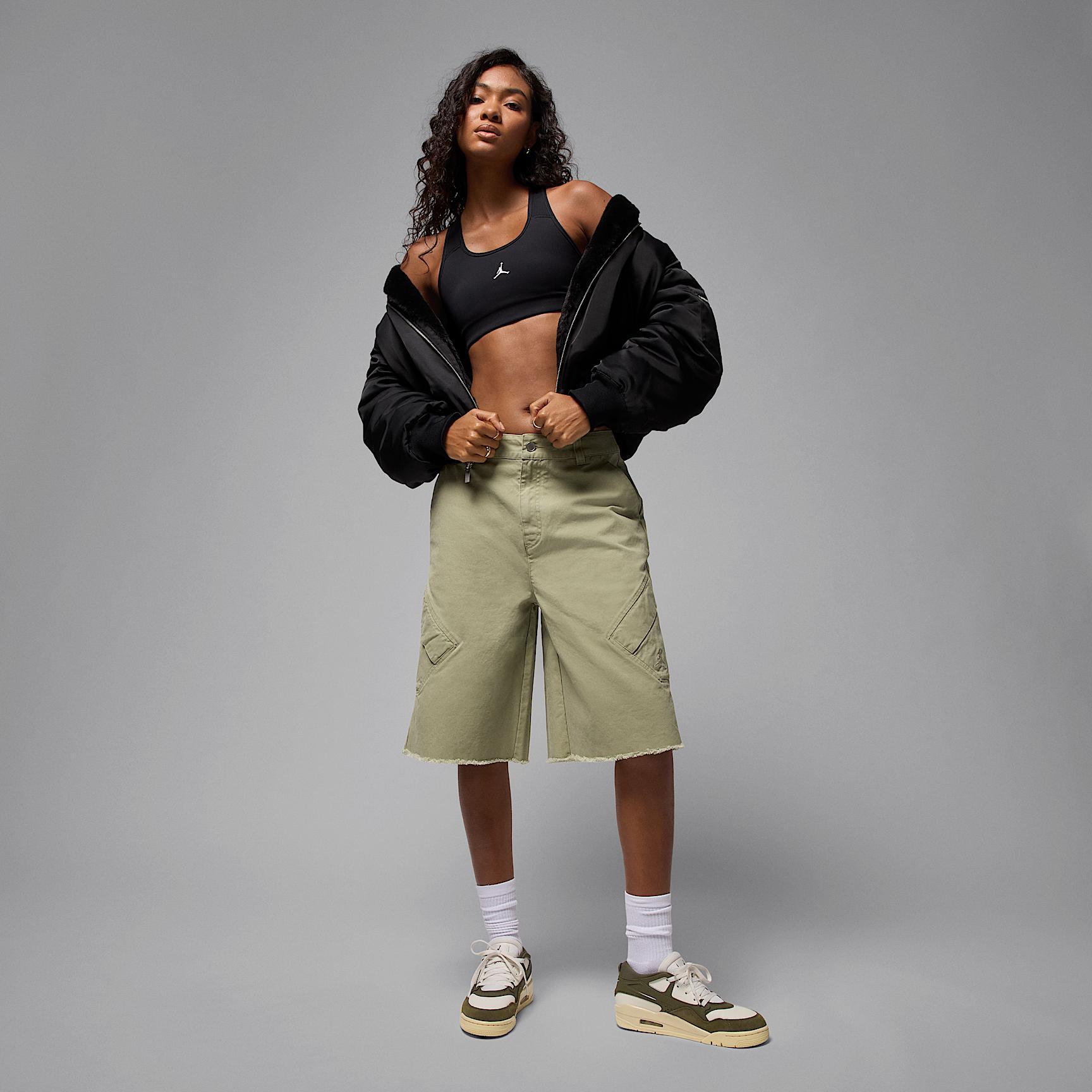 Jordan Flight Chicago Women's Big Shorts Product Image
