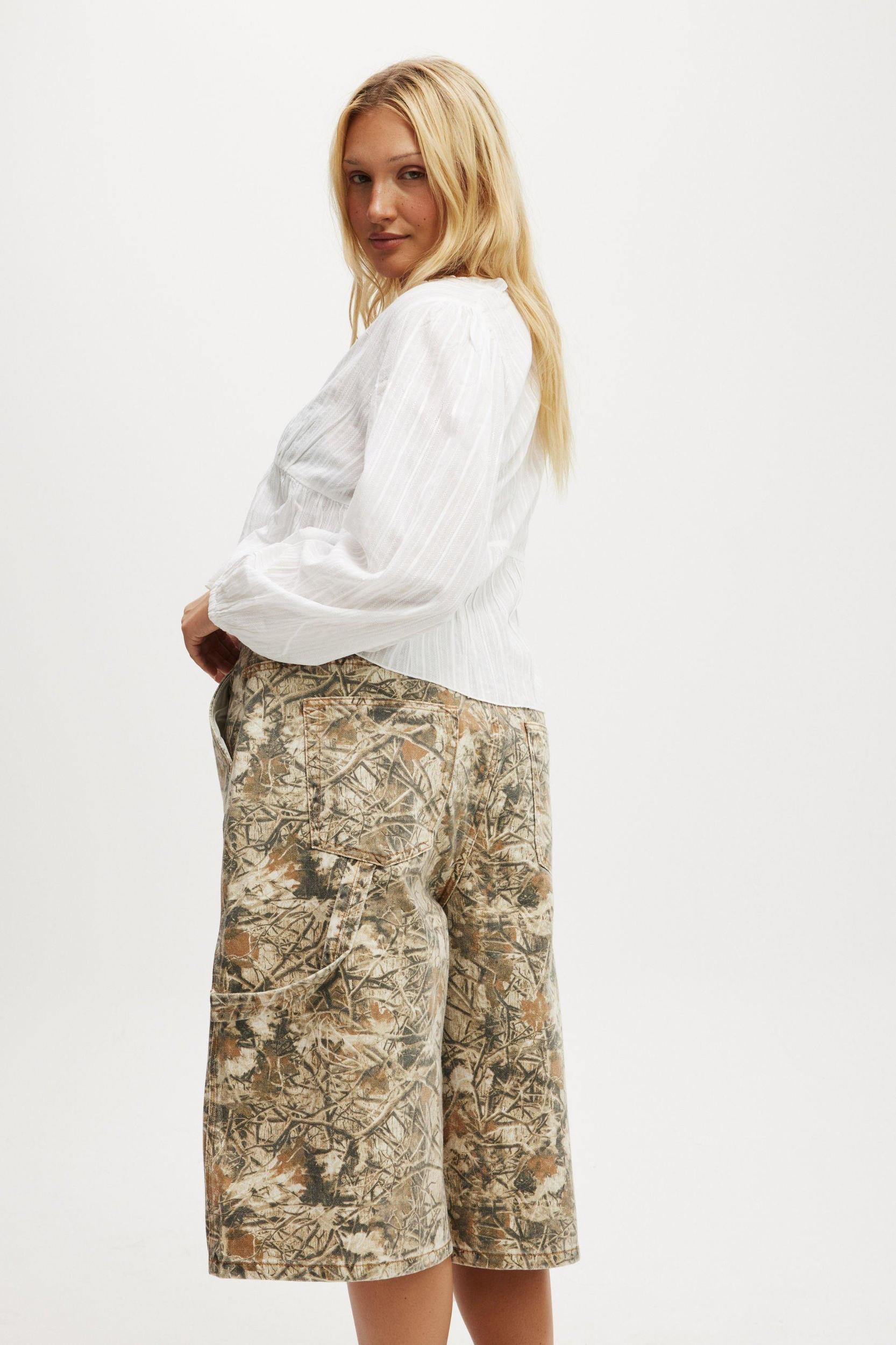 Cotton On Women - 91 Baggy Denim Jort - Shadow brown Product Image