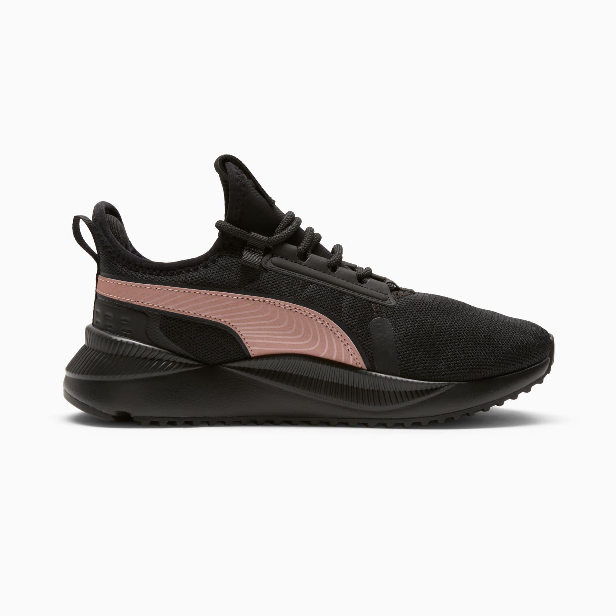 Pace Future Street Wide Women's Sneakers Product Image