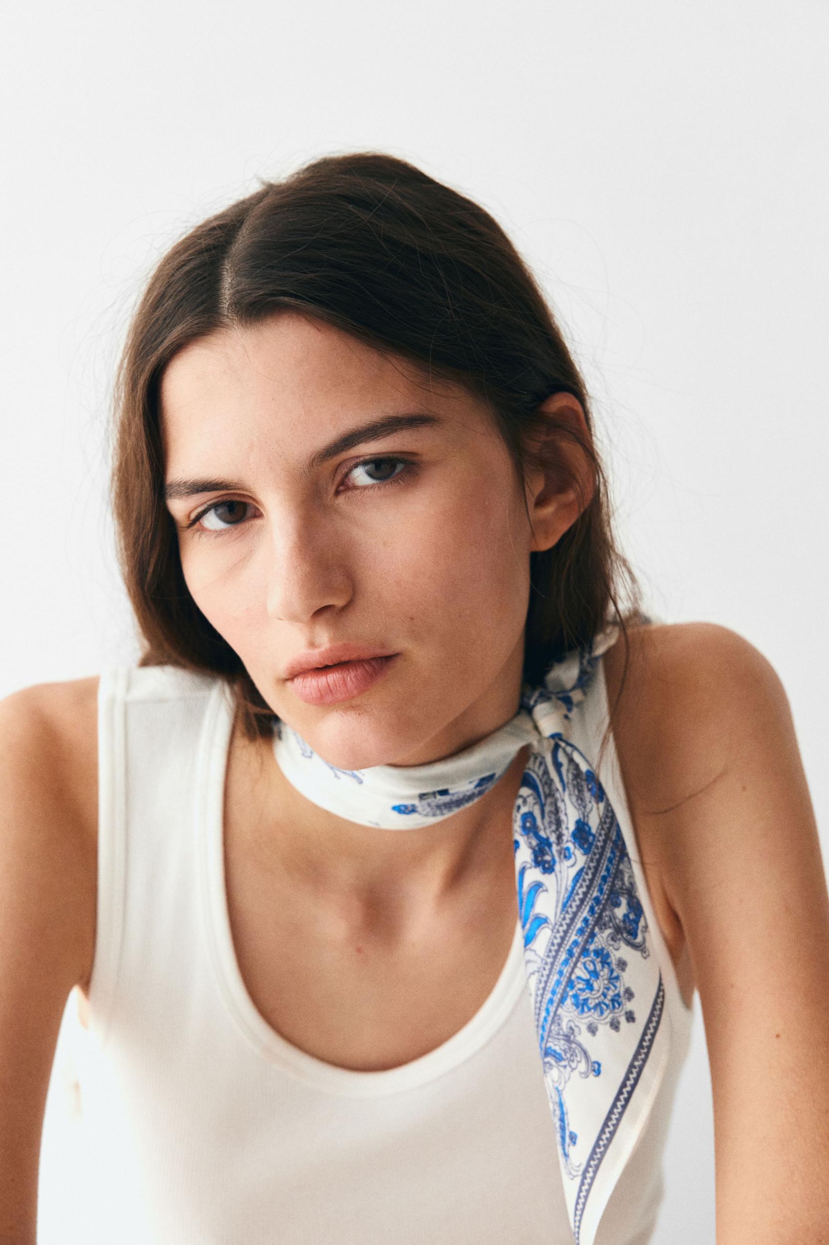 Patterned Scarf Product Image