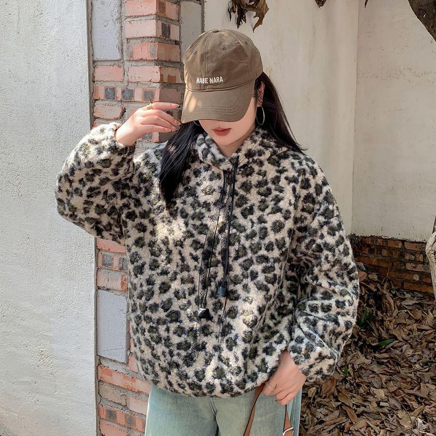 Plus Size Drop-Shoulder Leopard Print Hoodie Product Image