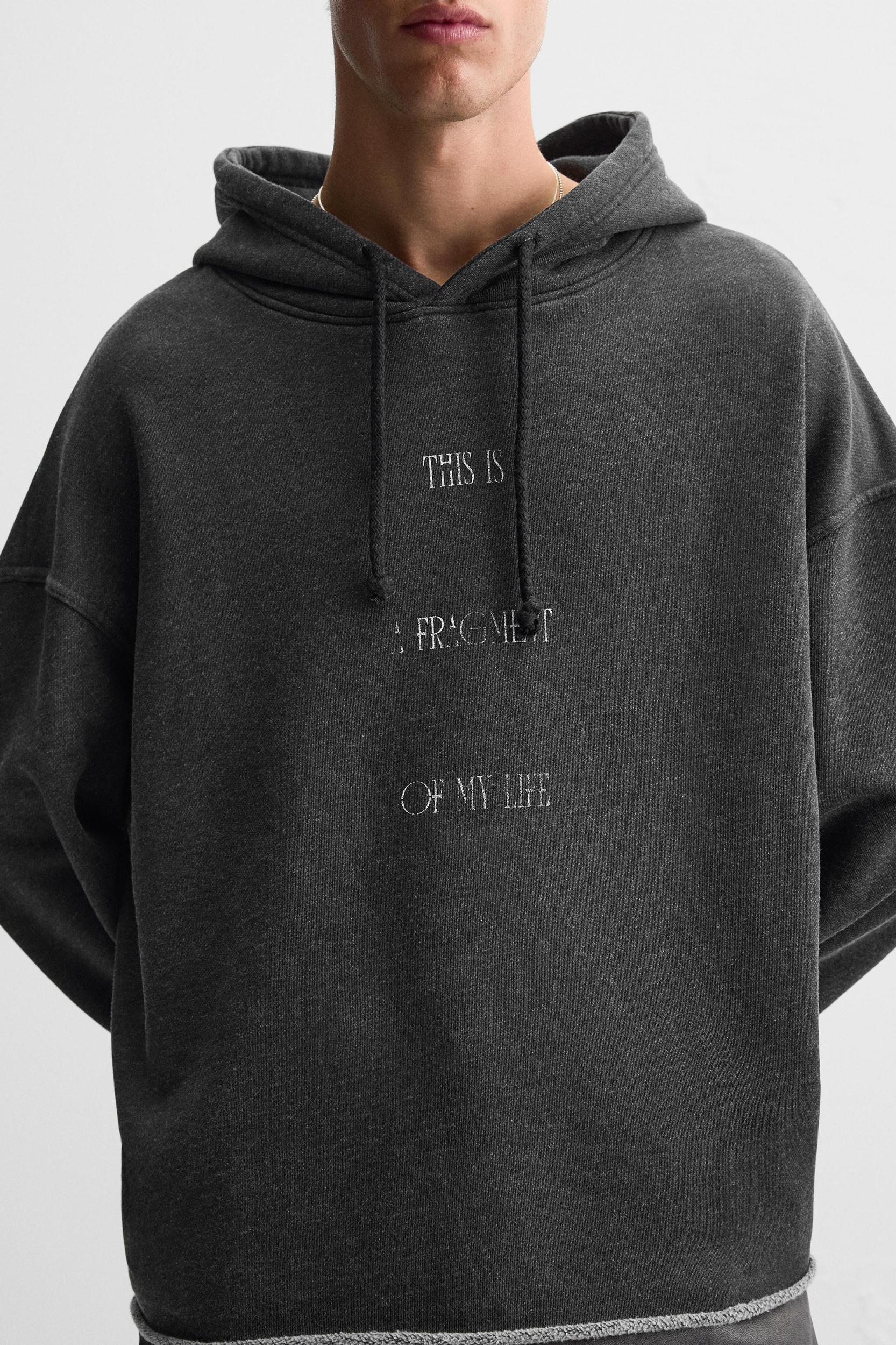 WASHED PRINT SWEATSHIRT Product Image