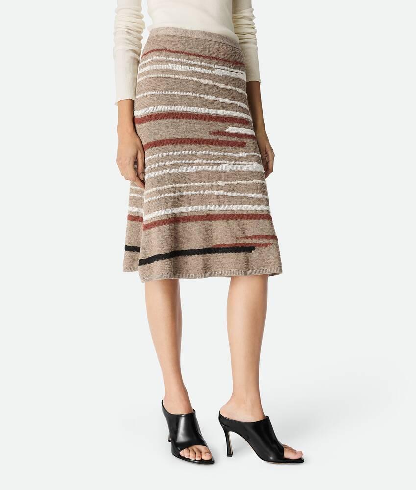 Women's Linen And Cotton Skirt in Stonemel/maple/chalk Product Image