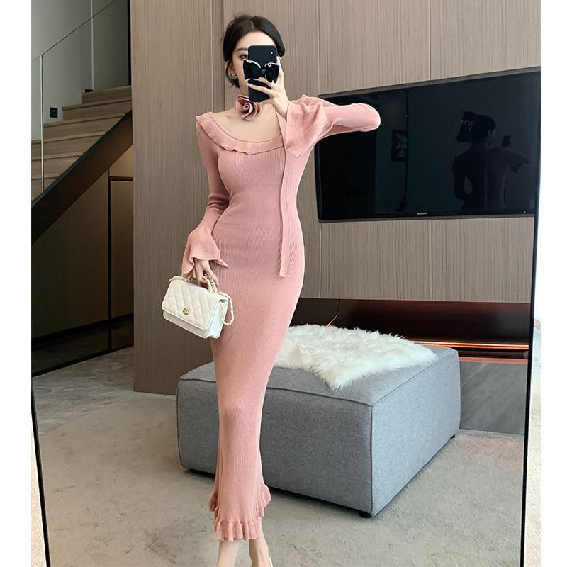 Long Sleeve Scoop Neck Plain Ruffle Knit Maxi Sheath Dress Product Image