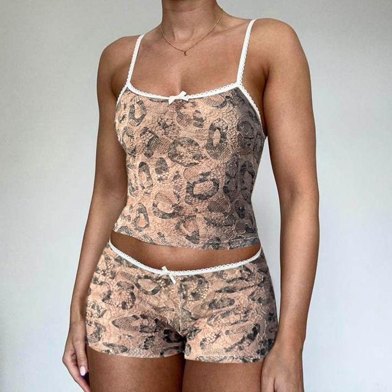 Set: Lace-Trim Bow Accent Leopard Print Slim-Fit Crop Camisole Top + Low Waist Mini Shorts Product Image