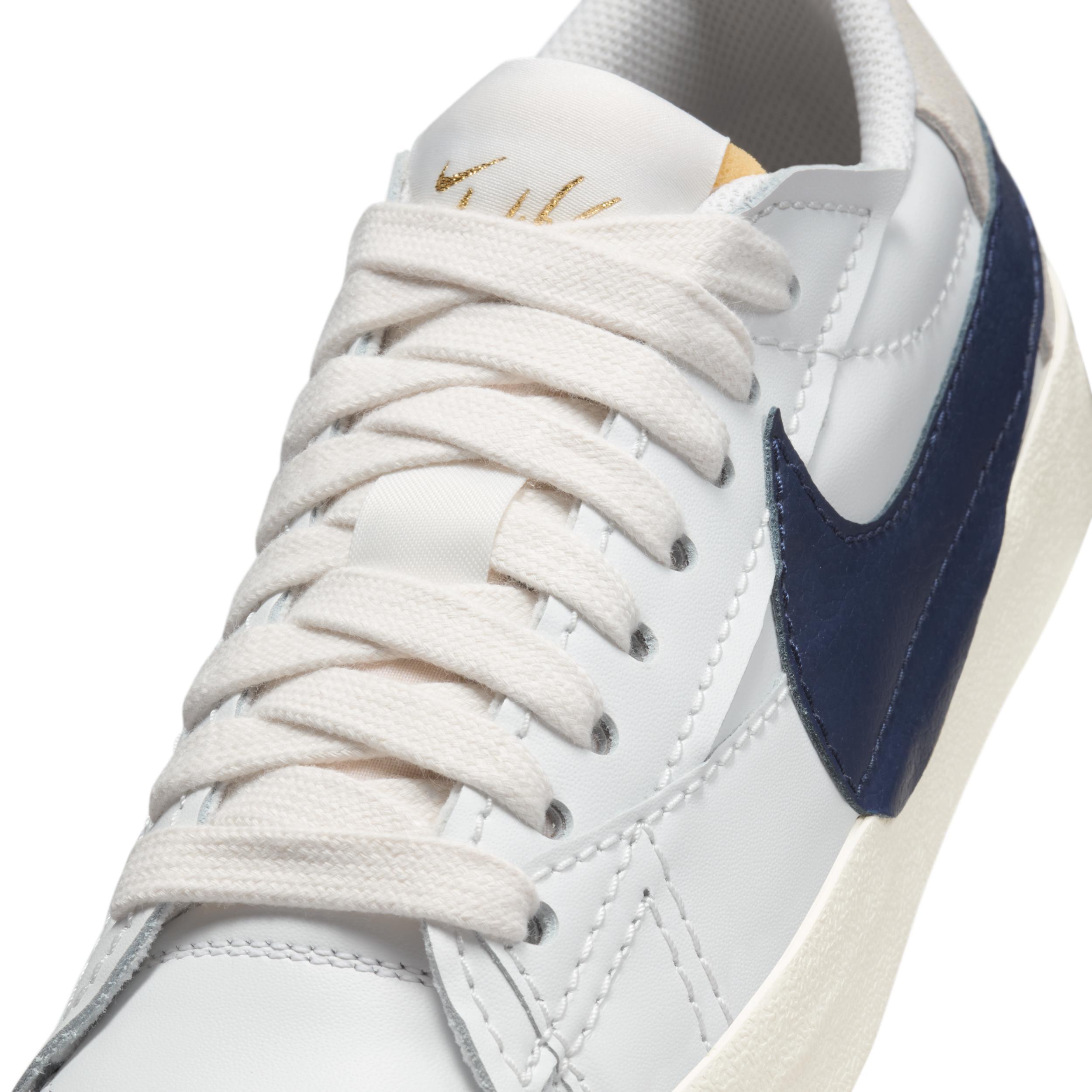 Nike Womens Blazer Low 77 Jumbo Oly - Basketball Shoes Summit White/Obsidian/Sail Product Image