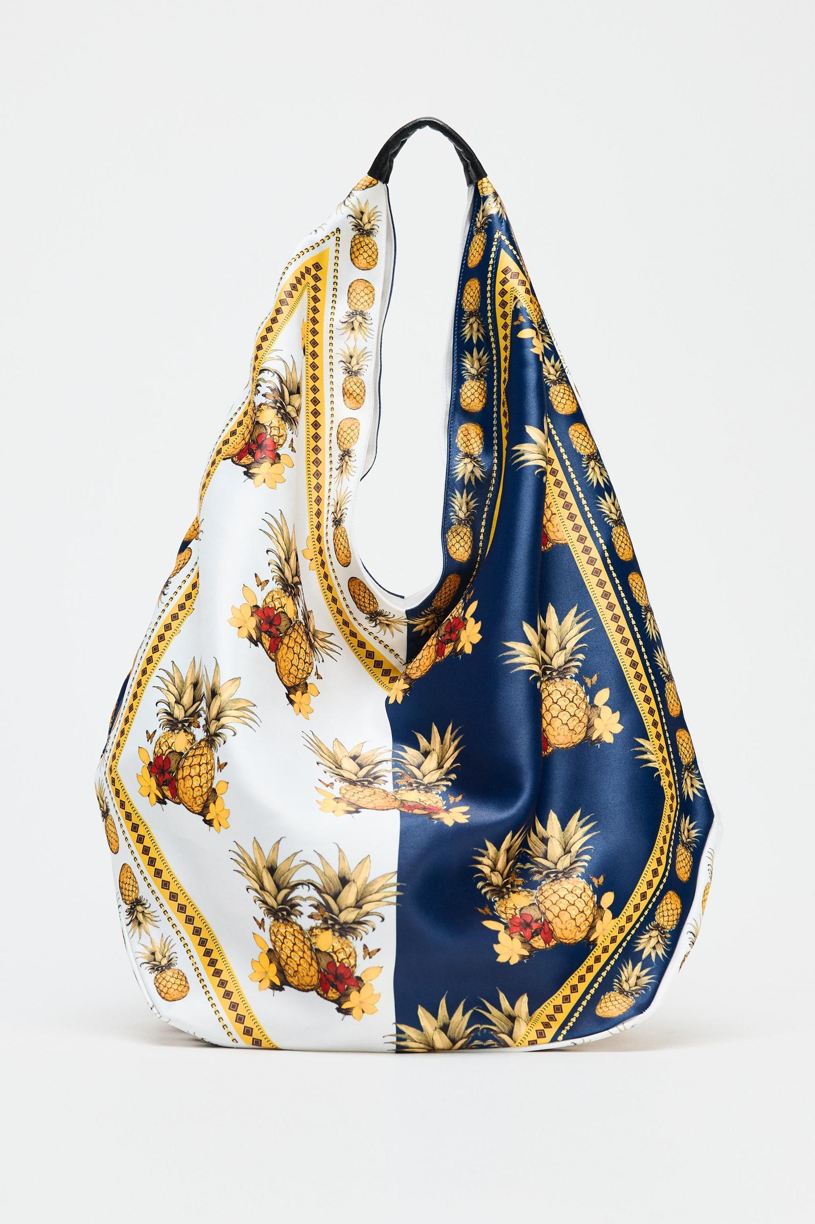 MULTICOLORED PRINT SHOPPER Product Image