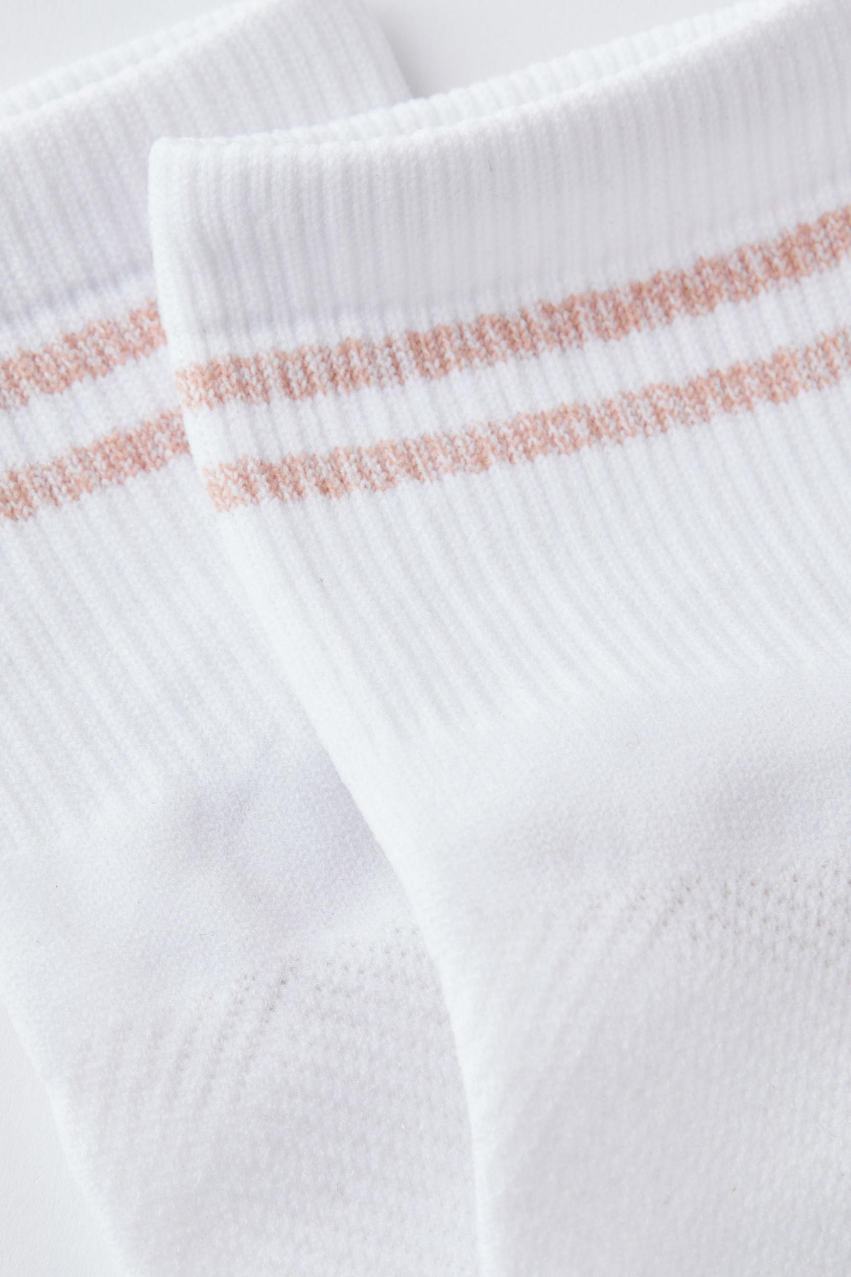 Performance Mid Crew Running Sock Product Image