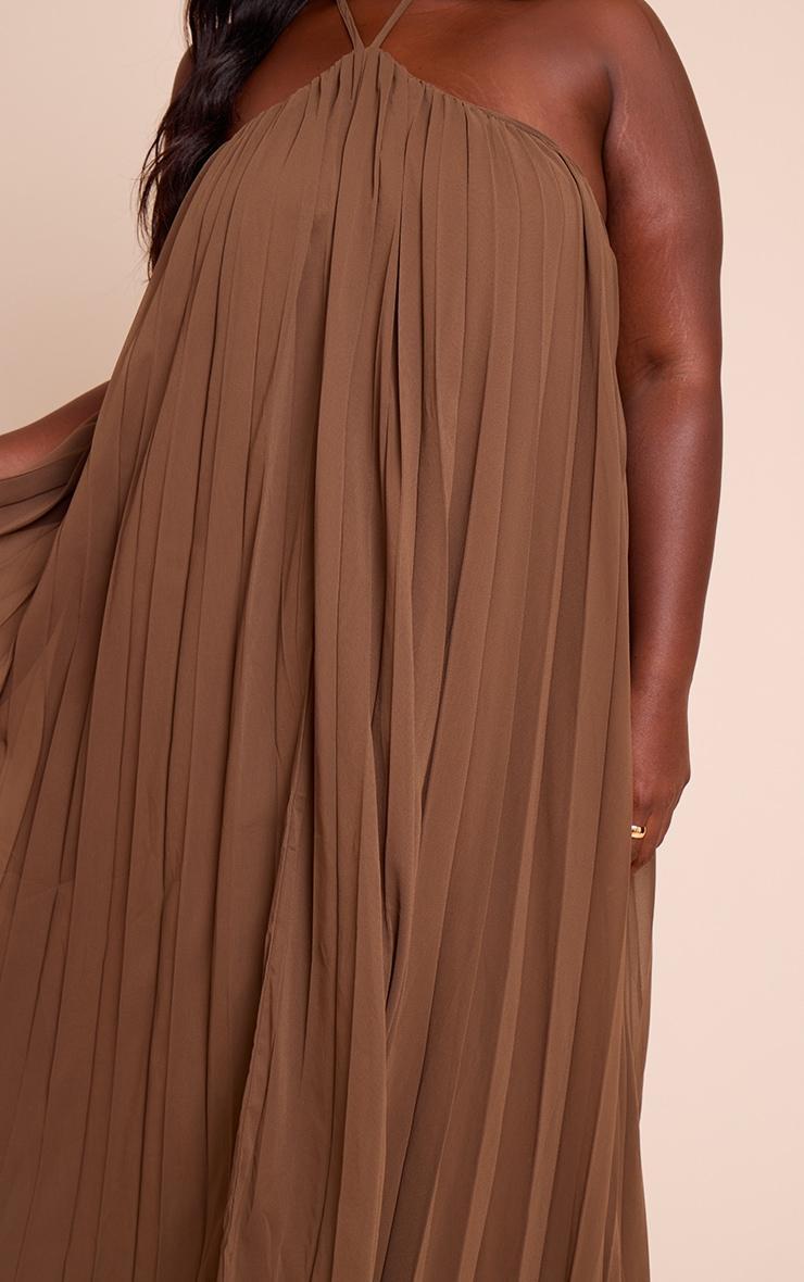 Plus Chocolate Printed Pleated Chiffon Halterneck Maxi Dress Product Image