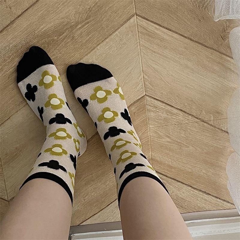 Patterned Short Socks Product Image