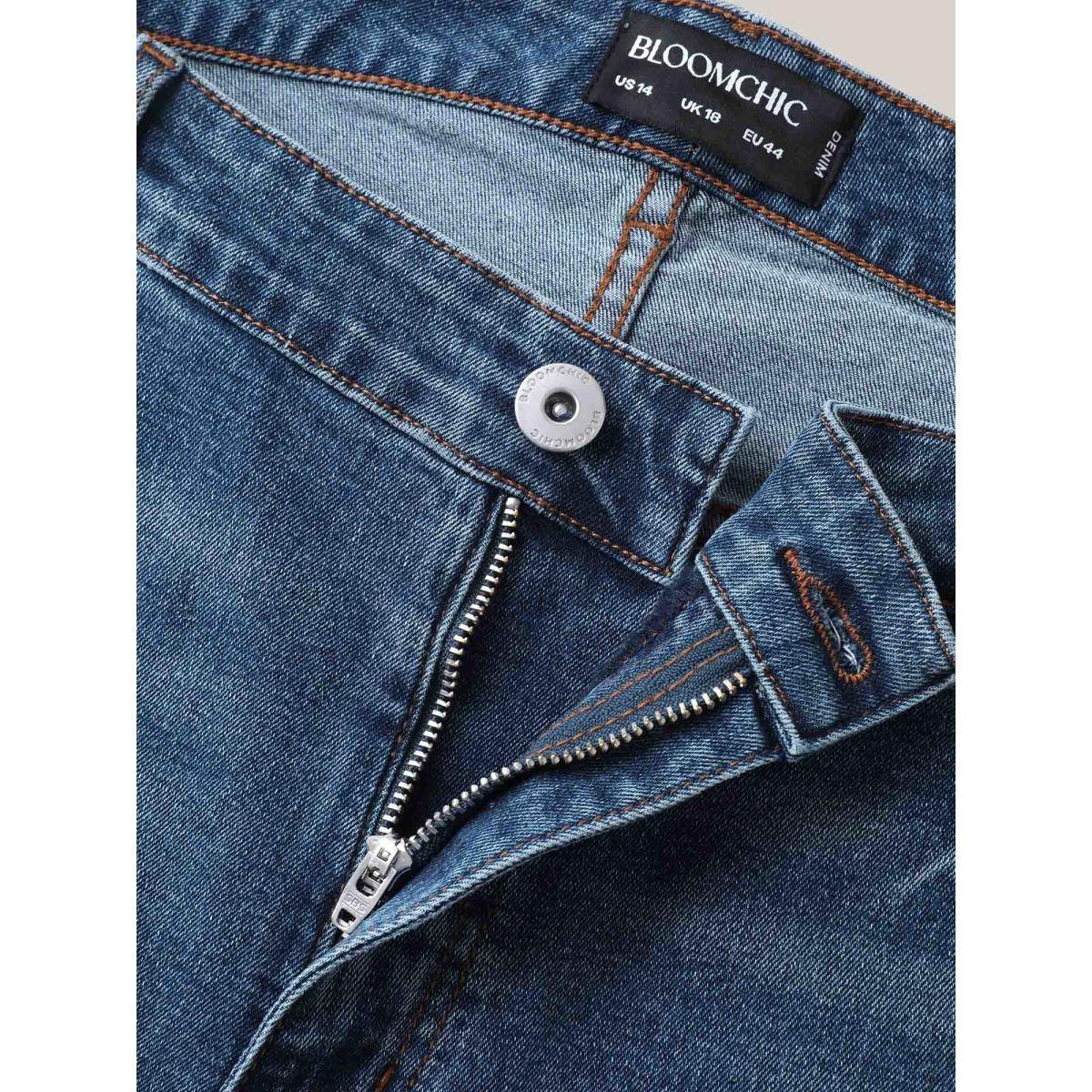 Plus Size Cowboy Waist Straight-Leg Mid-Rise Jeans Women Denimblue Medium stretch Slanted pocket Jeans BloomChic 26/4X Product Image