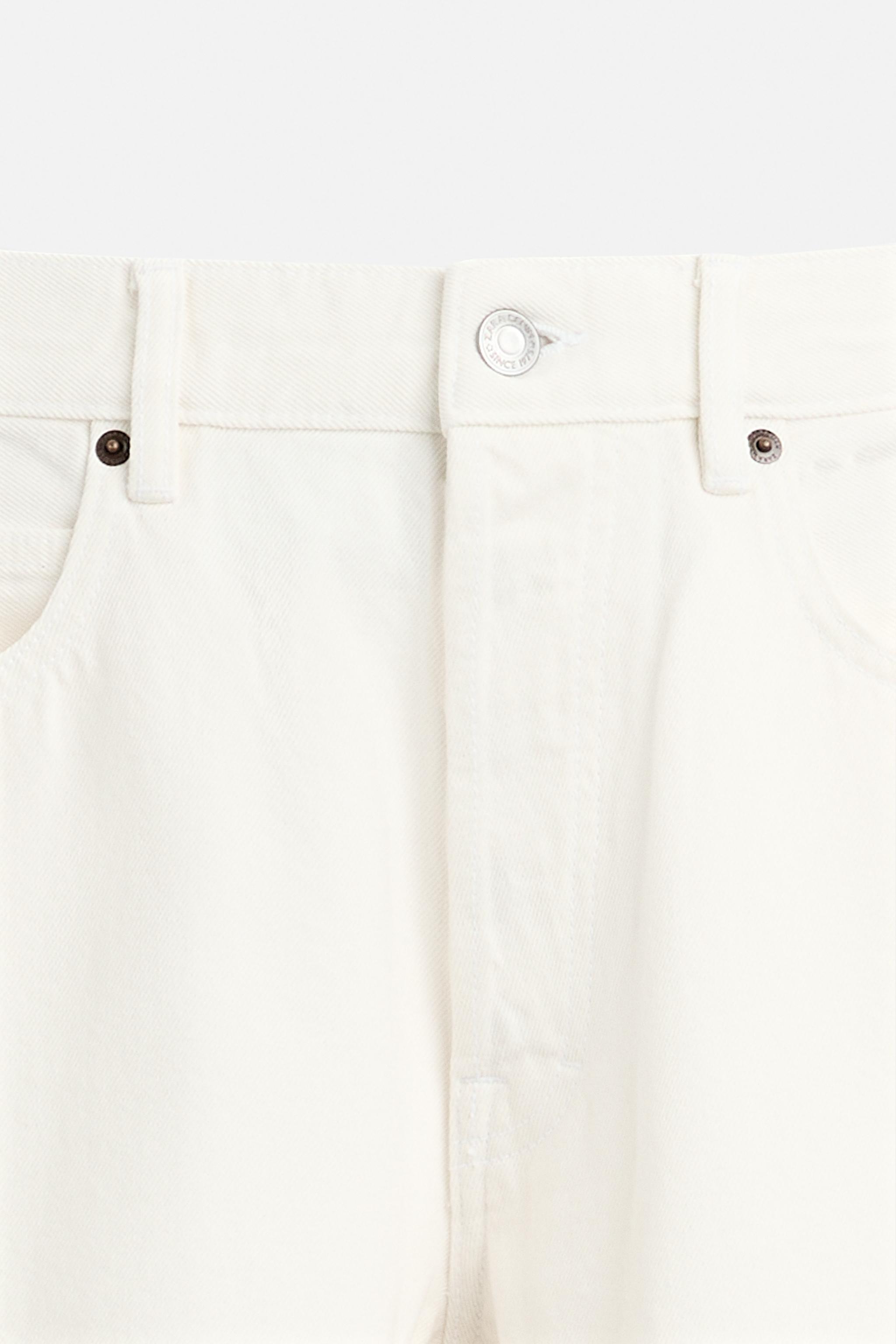 STRAIGHT FIT JEANS Product Image