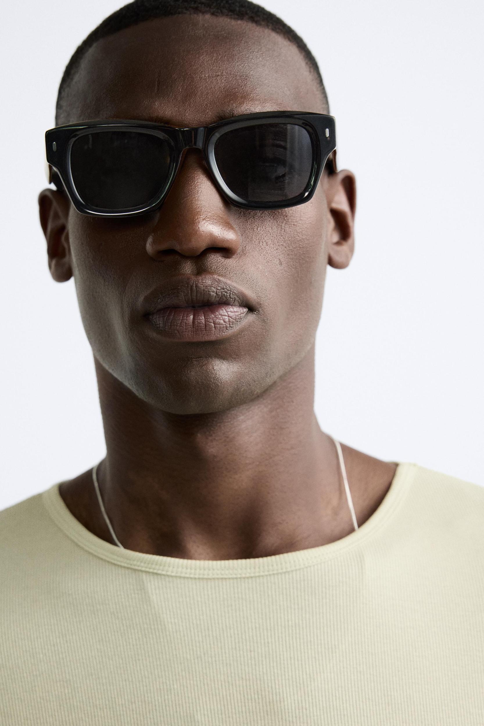 RIBBED T-SHIRT Product Image