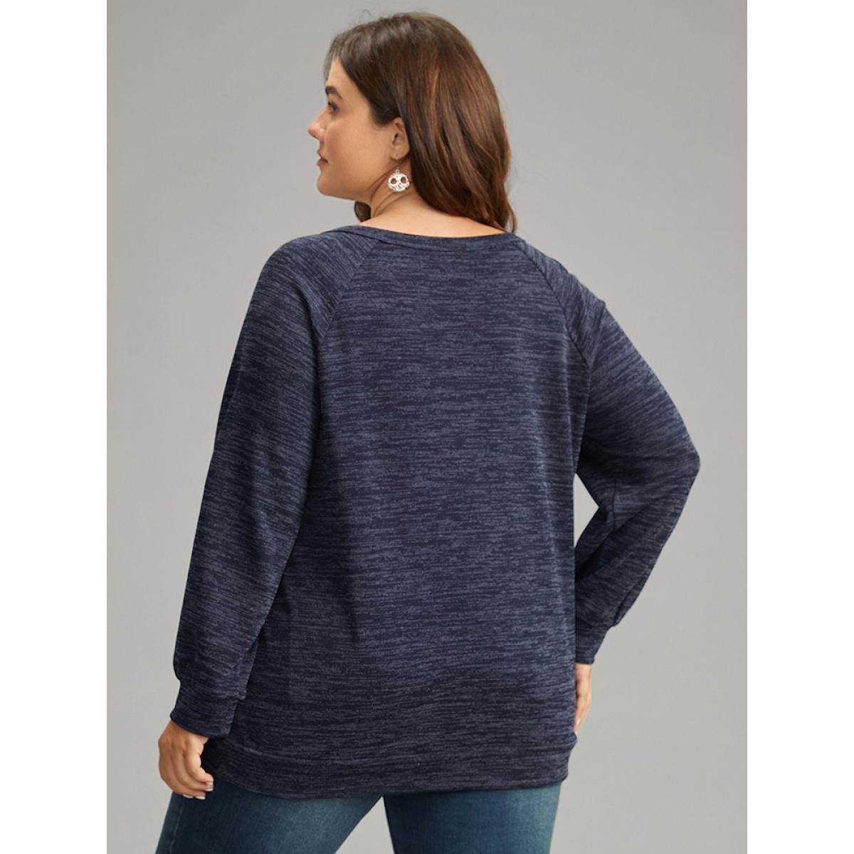 Plus Size Halloween Moon & Star Notched Raglan Sleeve Sweatshirt Women Indigo Casual Elastic cuffs Notched collar Festival-Halloween Sweatshirts BloomChic 18-20/2X Product Image