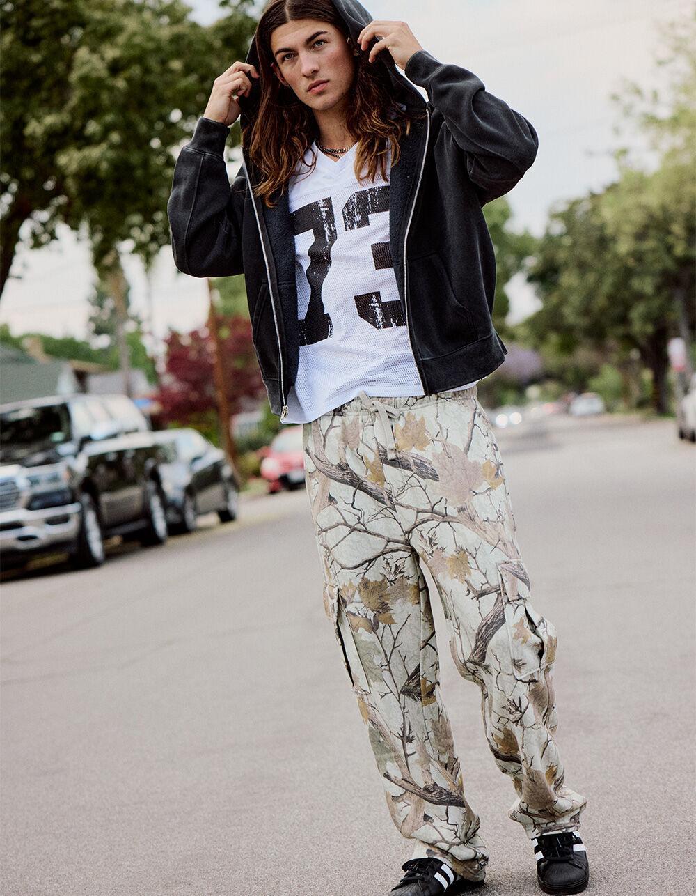 RSQ Mens Baggy Cargo Sweatpants - CAMO BLACK Product Image
