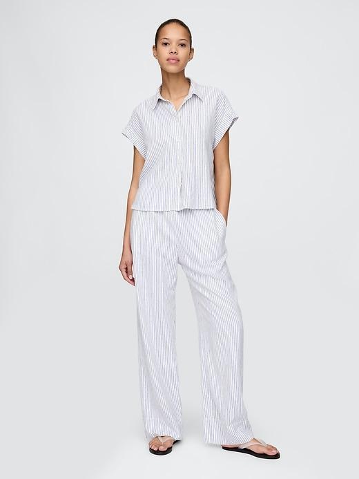Linen-Blend Cropped Shirt Product Image