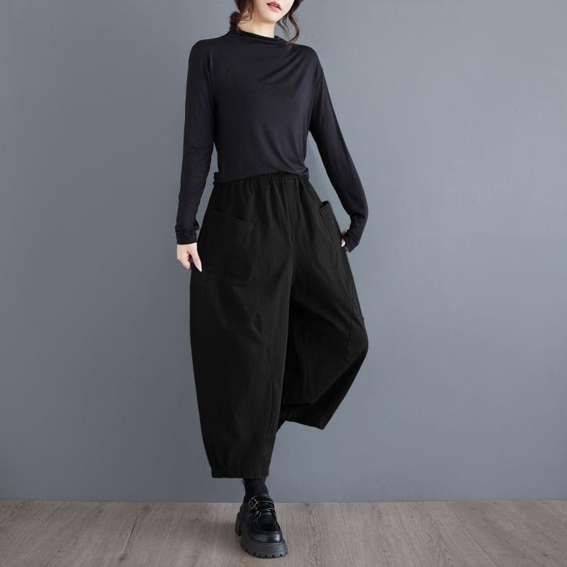 Elastic Waist Plain Cropped Baggy Pants Product Image