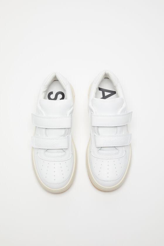 Velcro strap sneakers Product Image