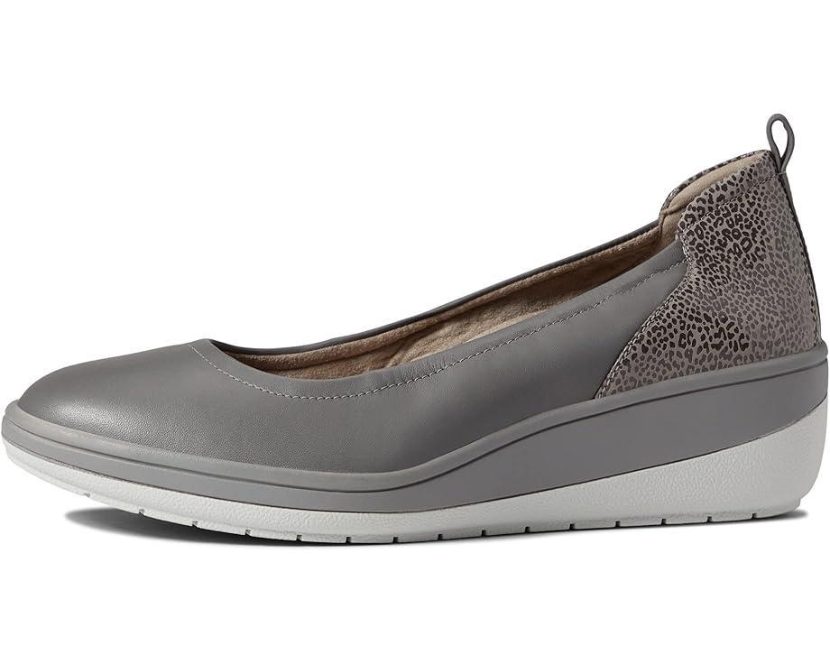 Willa Wedge Product Image