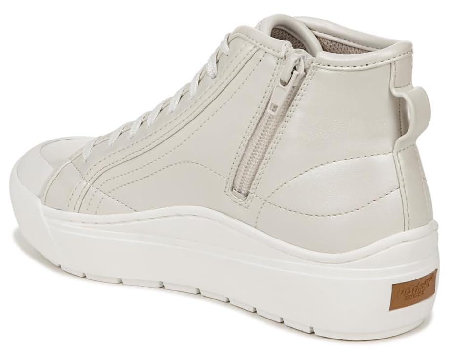 Madi Up Boot Product Image