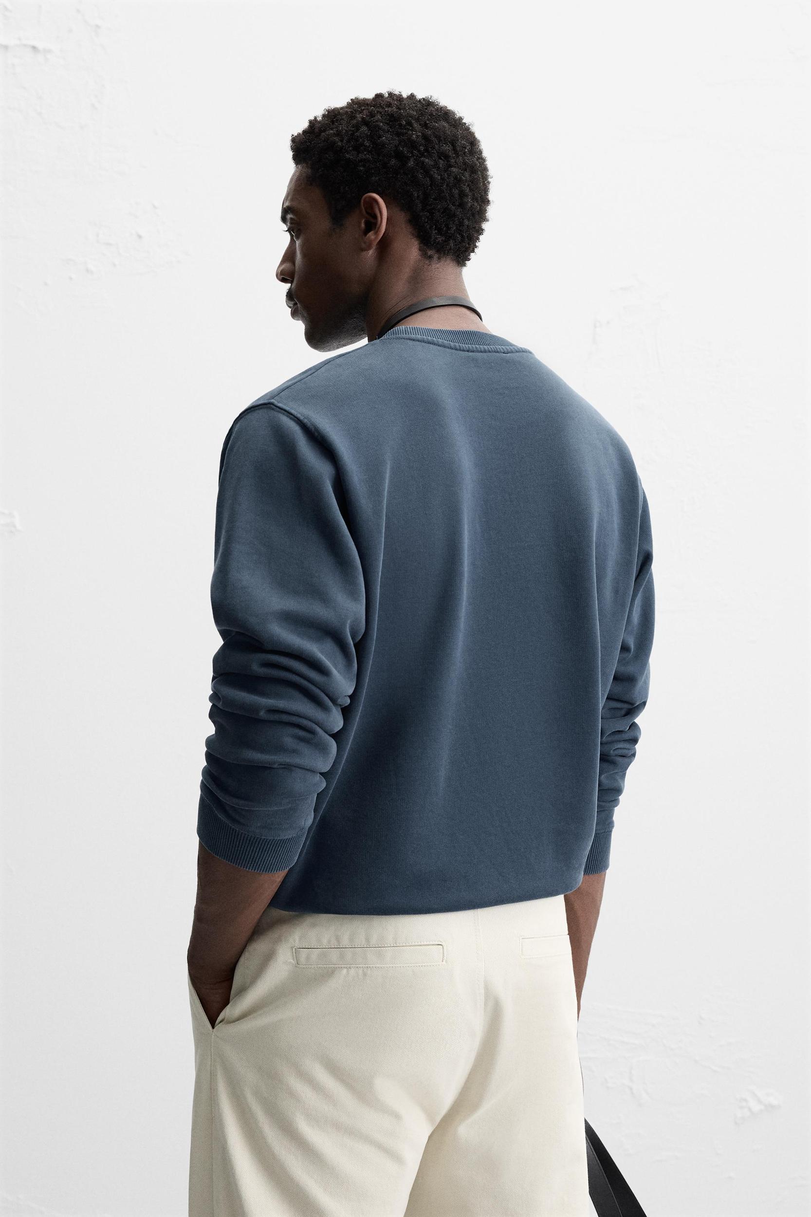 SOFT WASHED SWEATSHIRT Product Image
