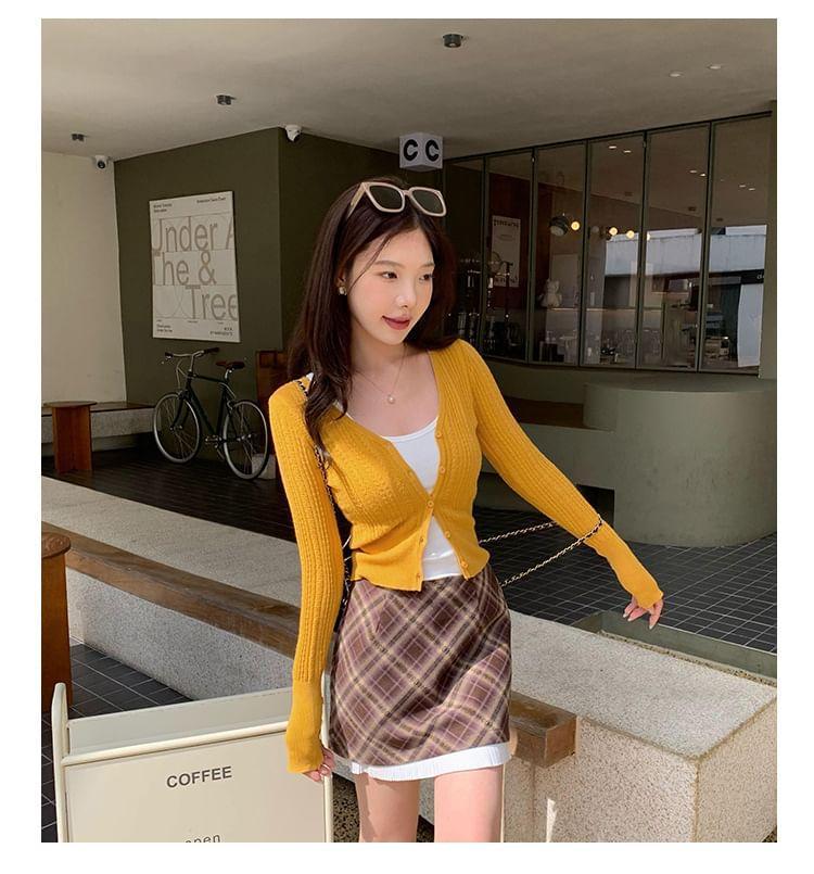 Plain Cable-Knit Cropped Cardigan Product Image