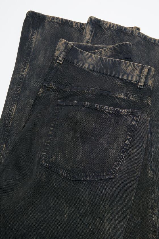 Printed trousers Product Image