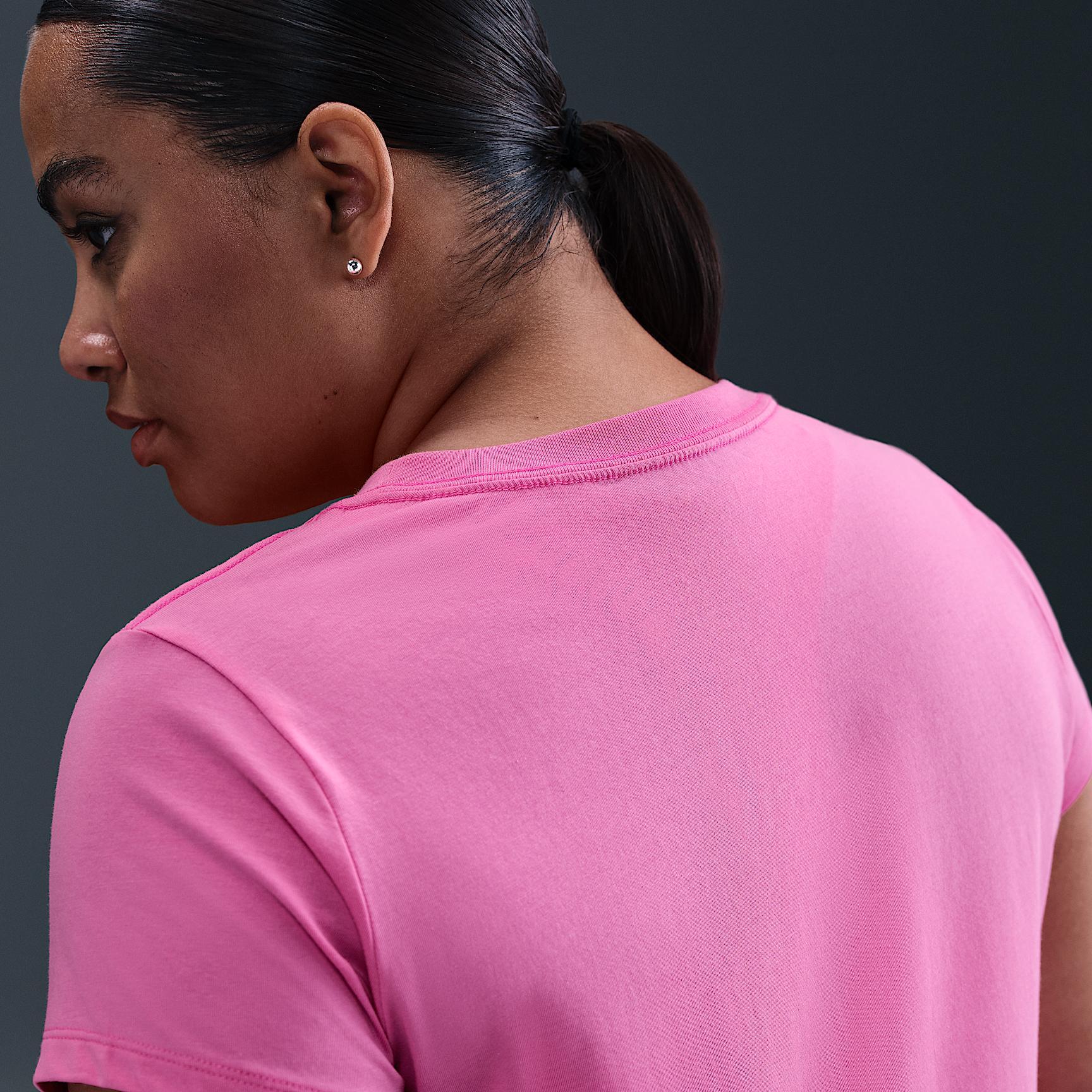 Nike Sportswear Chill Knit Women's Cropped T-Shirt (Plus Size) Product Image