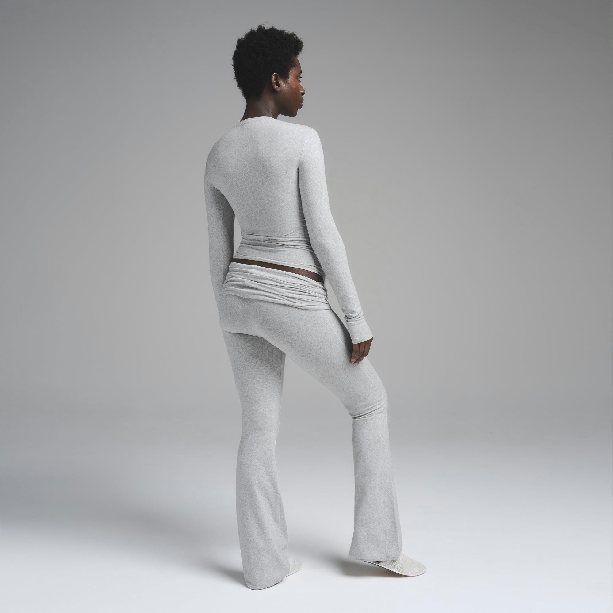 COTTON JERSEY MATERNITY LONG SLEEVE T-SHIRT | LIGHT HEATHER GREY Product Image