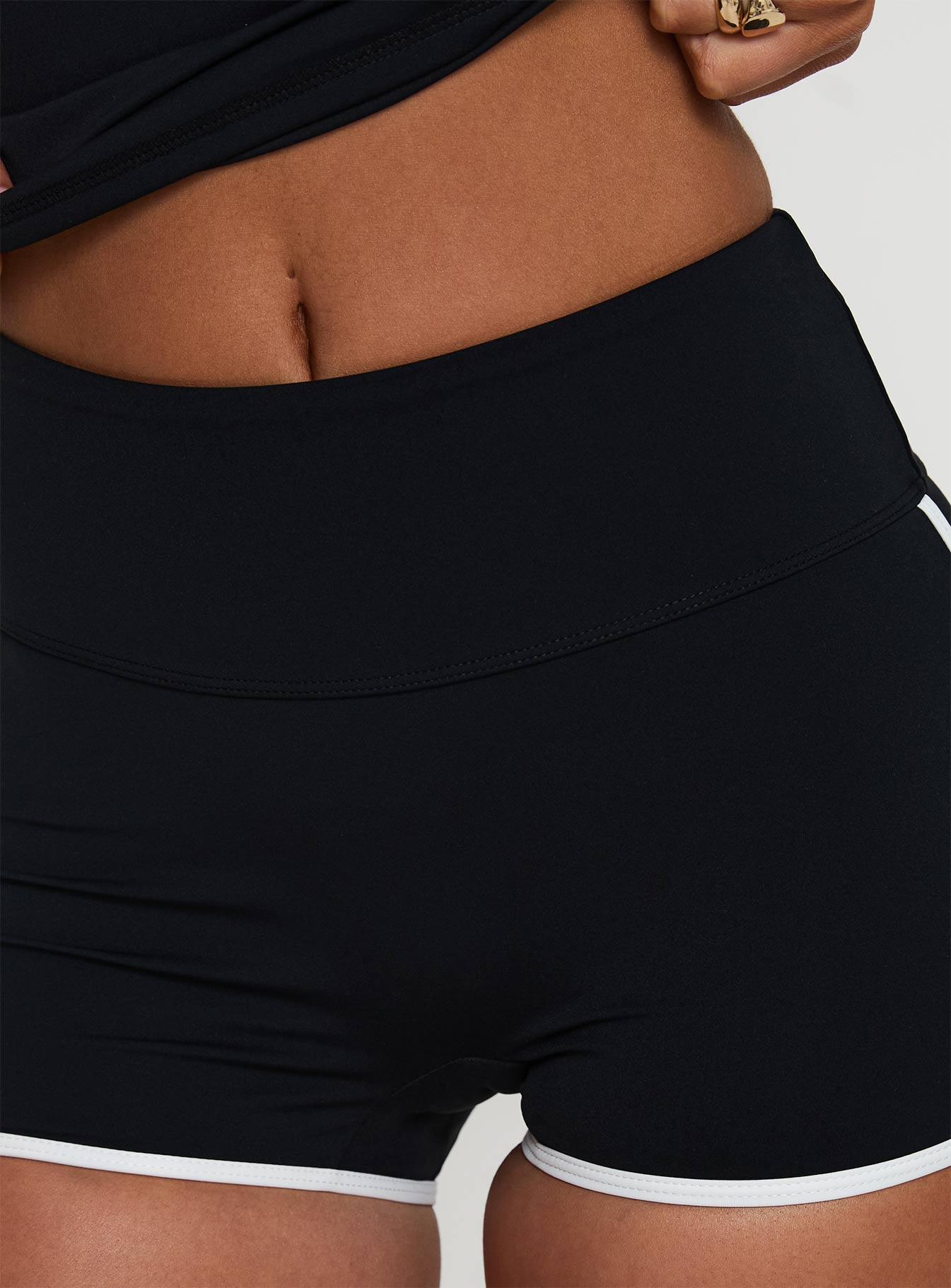 Fast Track Active Short Black Product Image