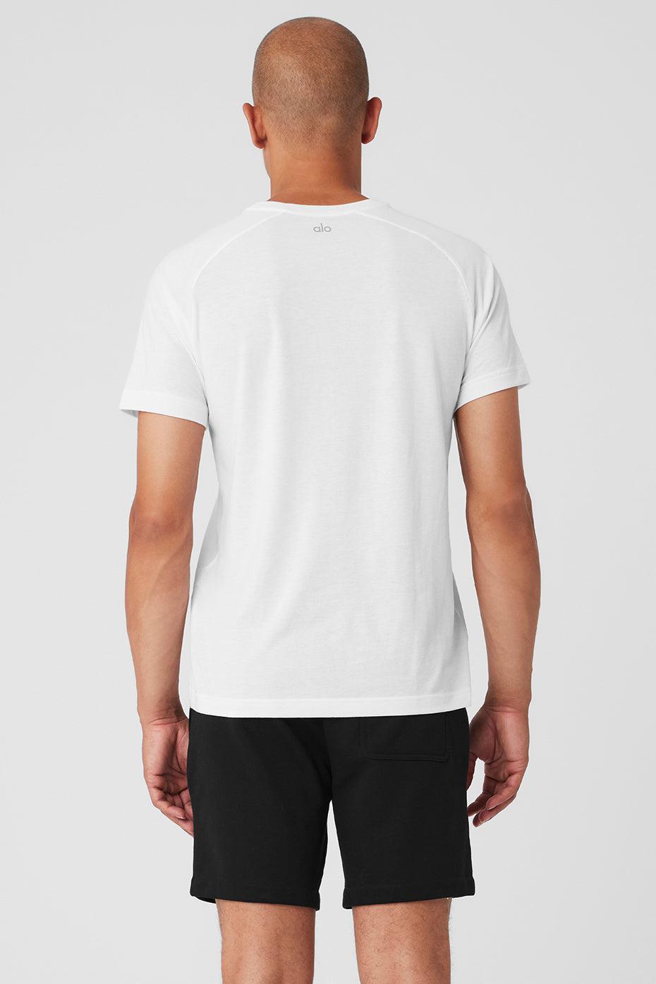 Alo Yoga | Triumph Raglan T-Shirt Size: XL Product Image