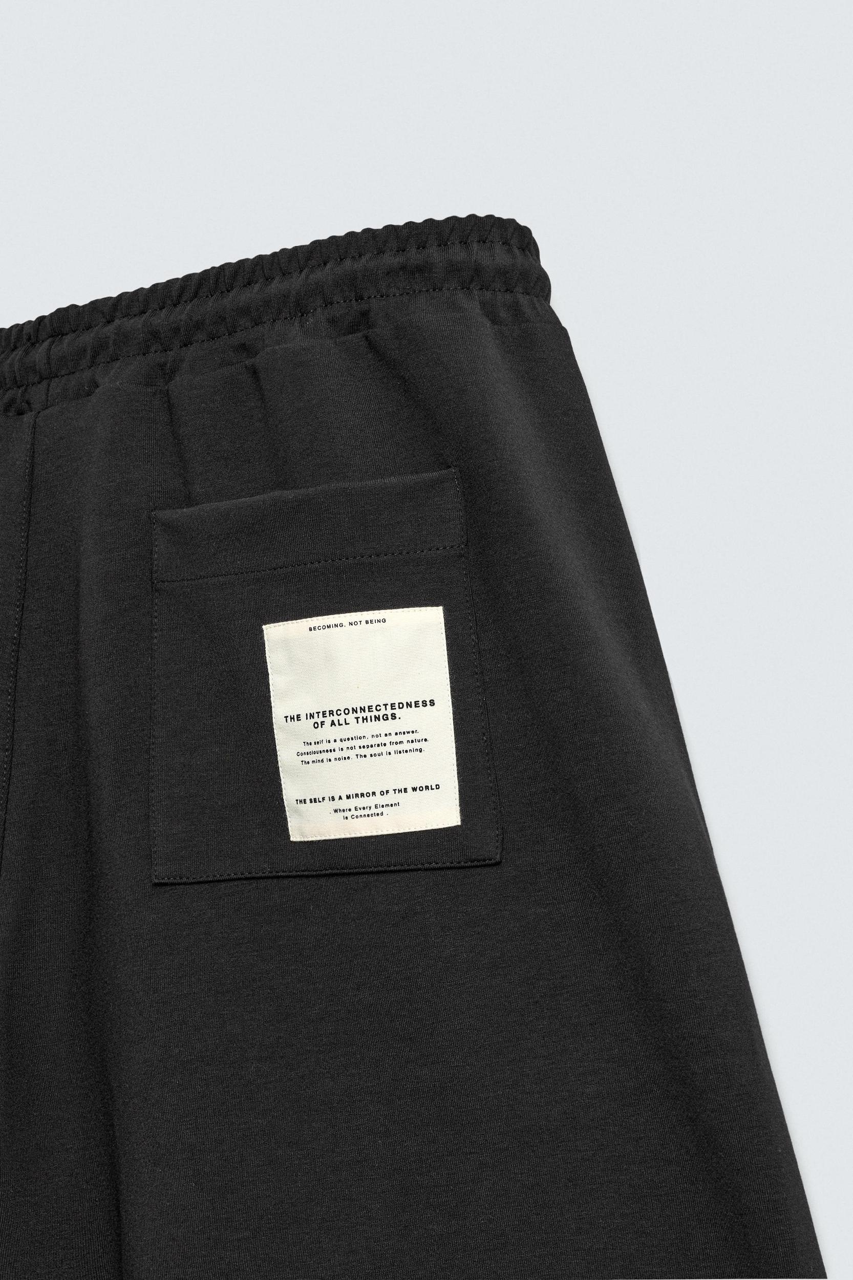 INTERLOCK LABEL SHORTS Product Image