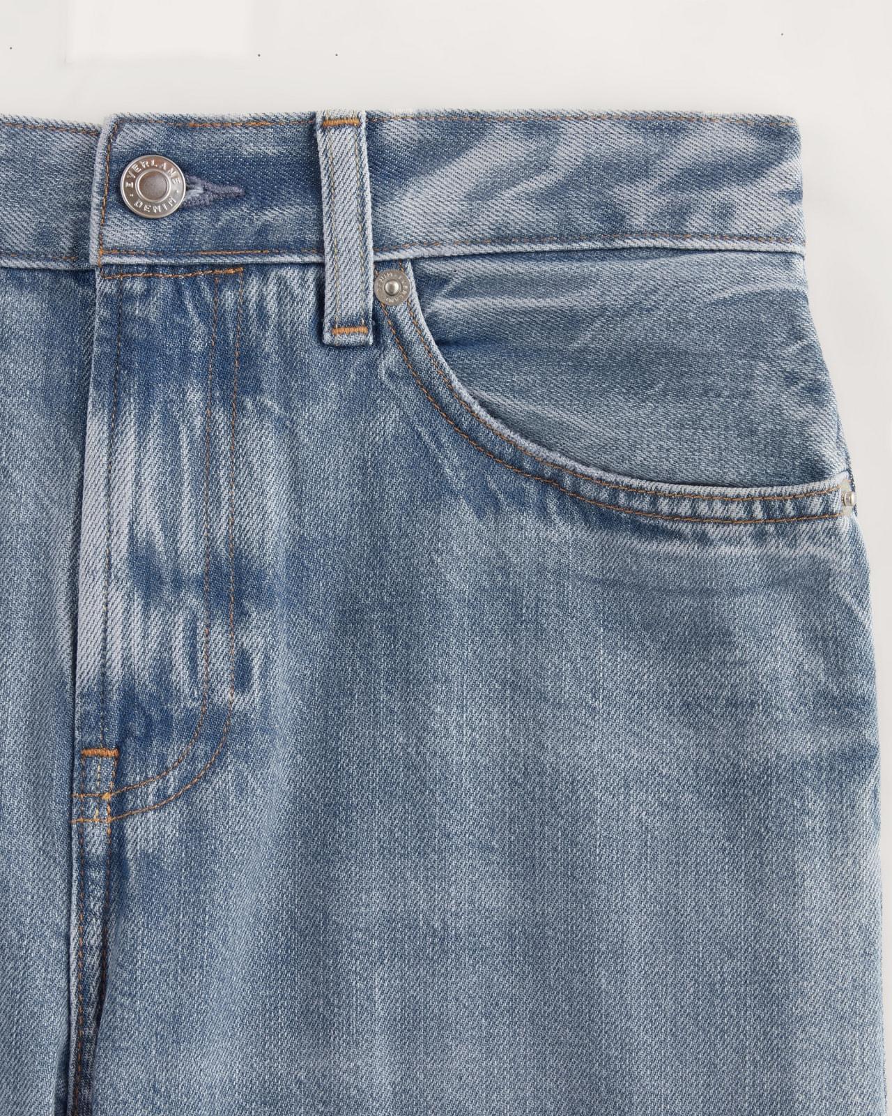 The '90s Loose Straight Jean Product Image
