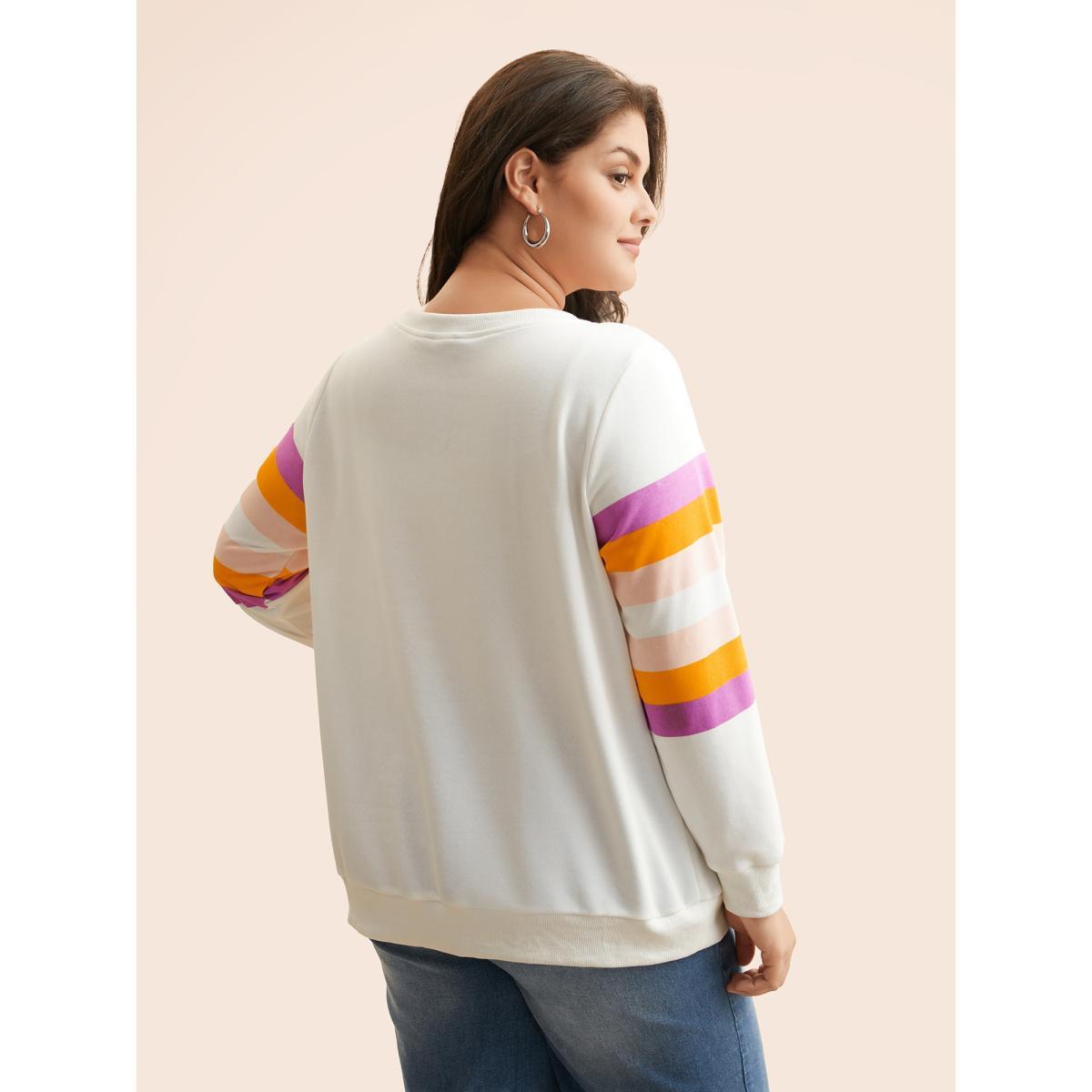 Plus Size Contrast Striped Crew Neck Sweatshirt Women Originalwhite Casual Contrast Round Neck Everyday Sweatshirts BloomChic 26/4X Product Image