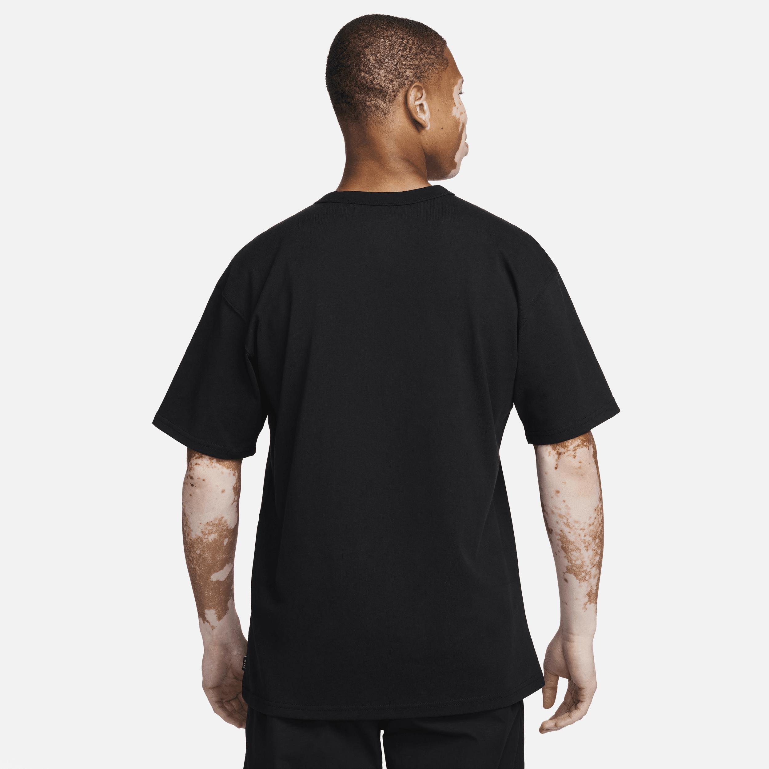 Men's Nike Sportswear Premium Essentials Pocket T-Shirt Product Image