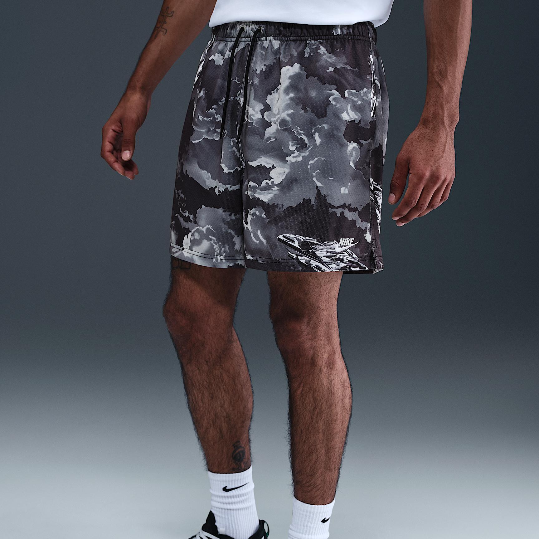 Men's Nike Sportswear Club Mesh Flow Shorts Product Image