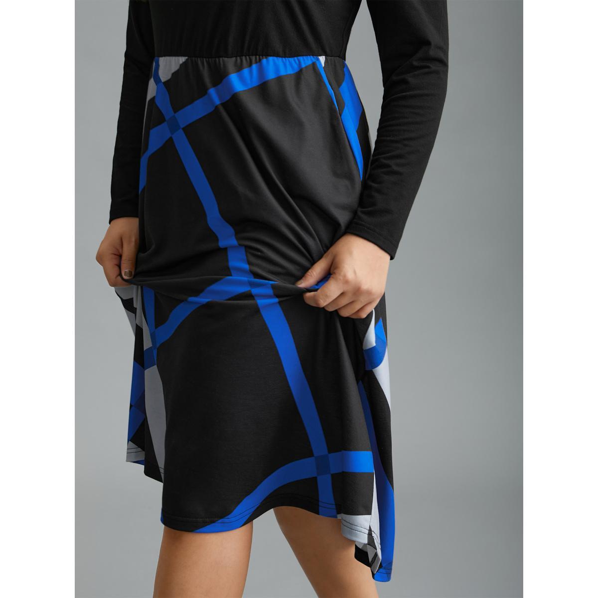 Plus Size Crew Neck Colorblock Contrast Striped Pocket Dress Black Women Casual Patchwork Knit Dresses Bloomchic 14-16/1X Product Image