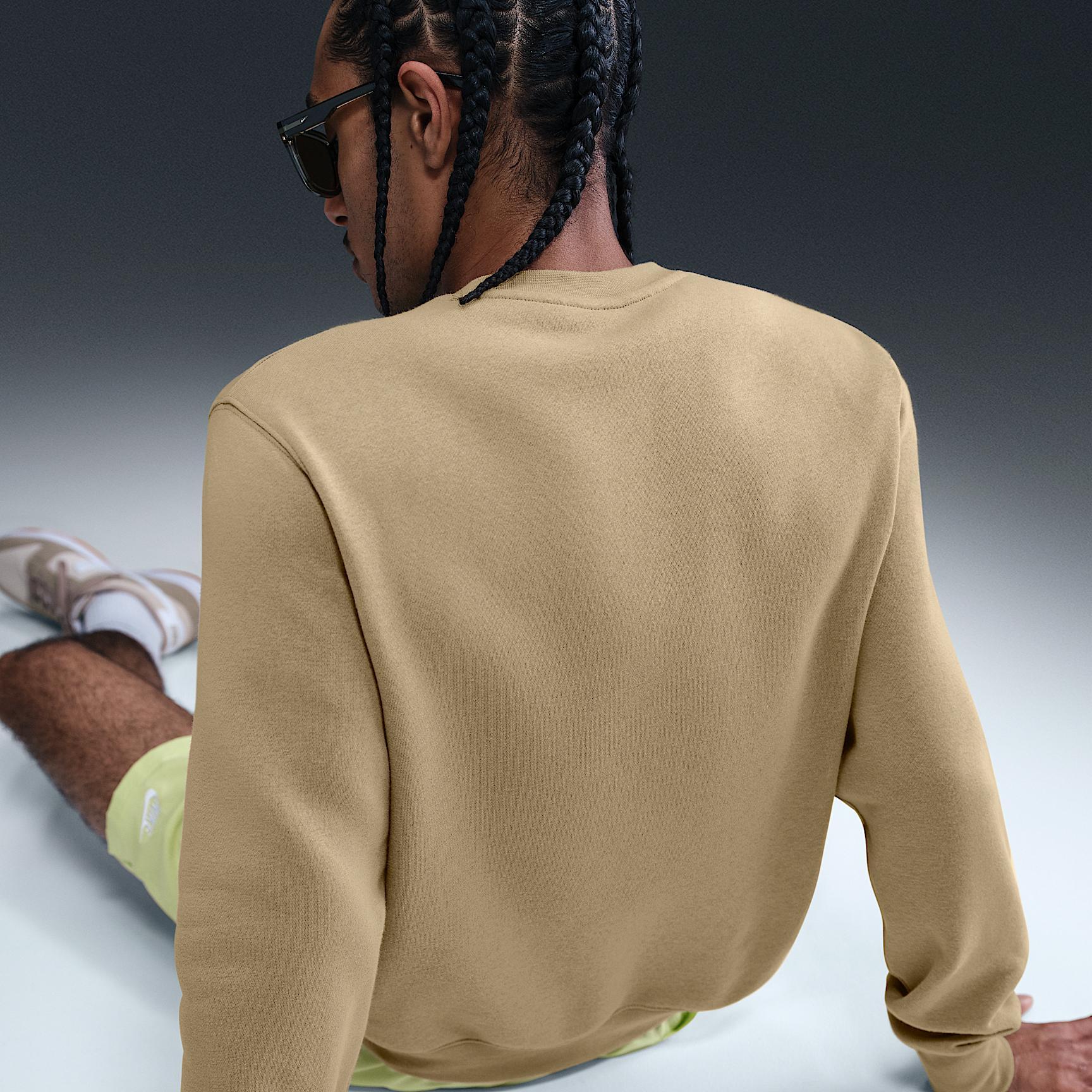 Nike Men's Club Fleece Crew Product Image