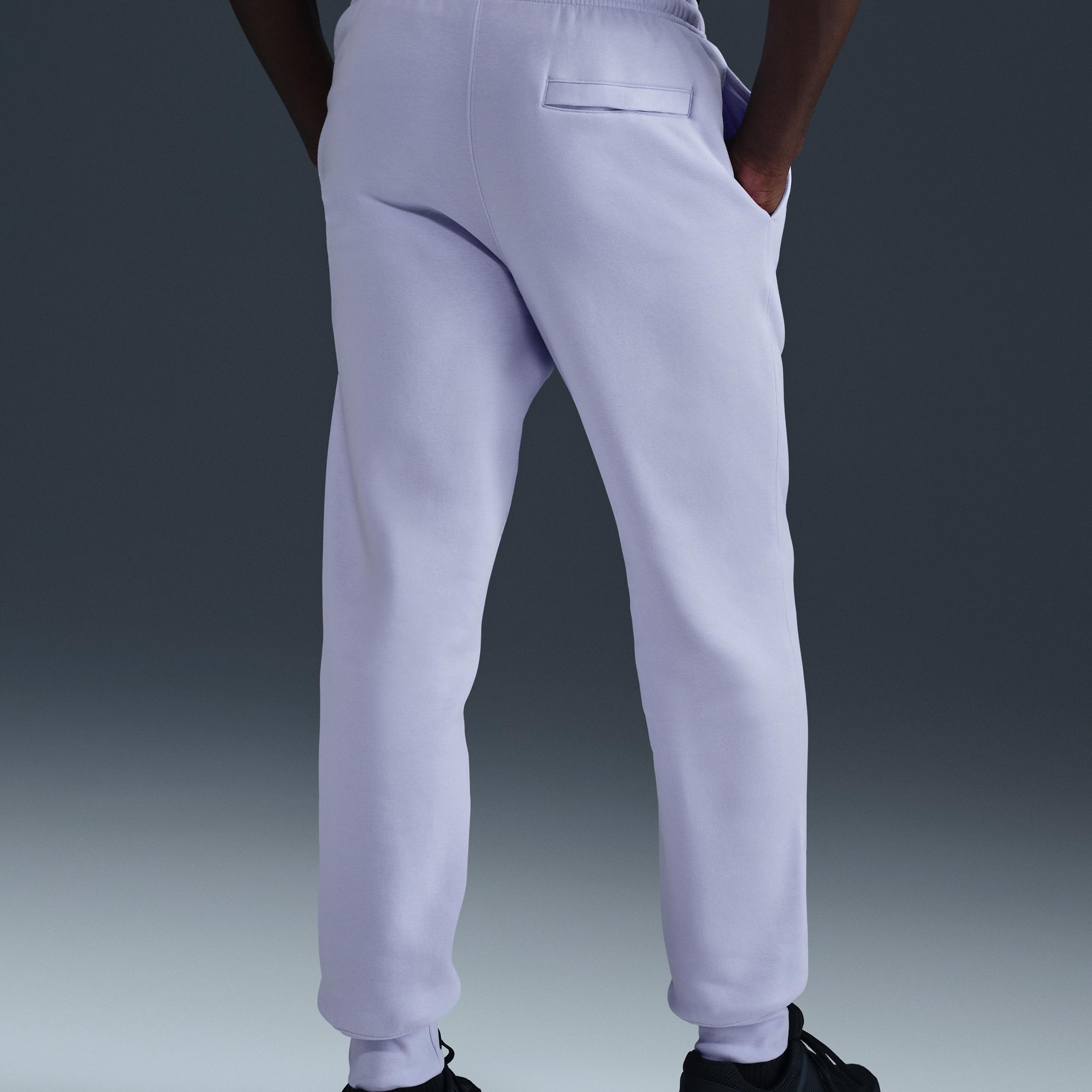 Nike Men's Club Jogger Pants Product Image